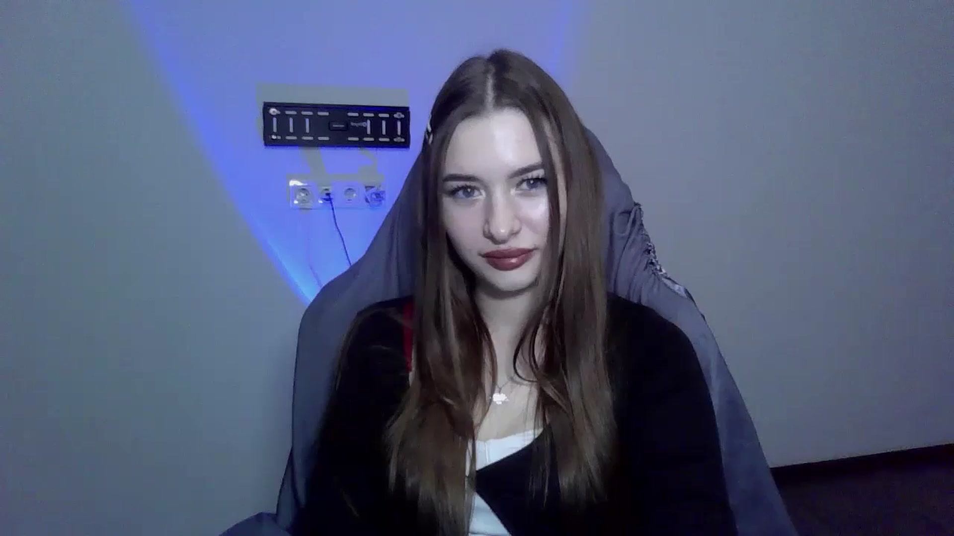 Gallery image thumbnail from DiscoGirl's myfreecams stream on, 10/06/2024, 17:55 image 1 of 20