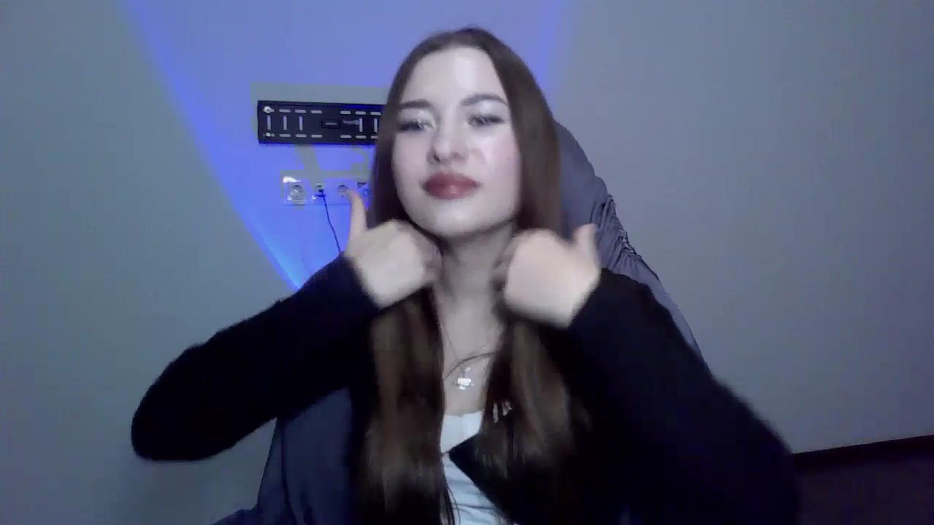 Gallery image thumbnail from DiscoGirl's myfreecams stream on, 10/06/2024, 17:55 image 10 of 20