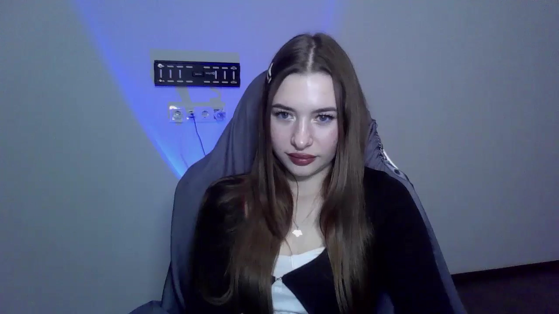 Gallery image thumbnail from DiscoGirl's myfreecams stream on, 10/06/2024, 17:55 image 5 of 20