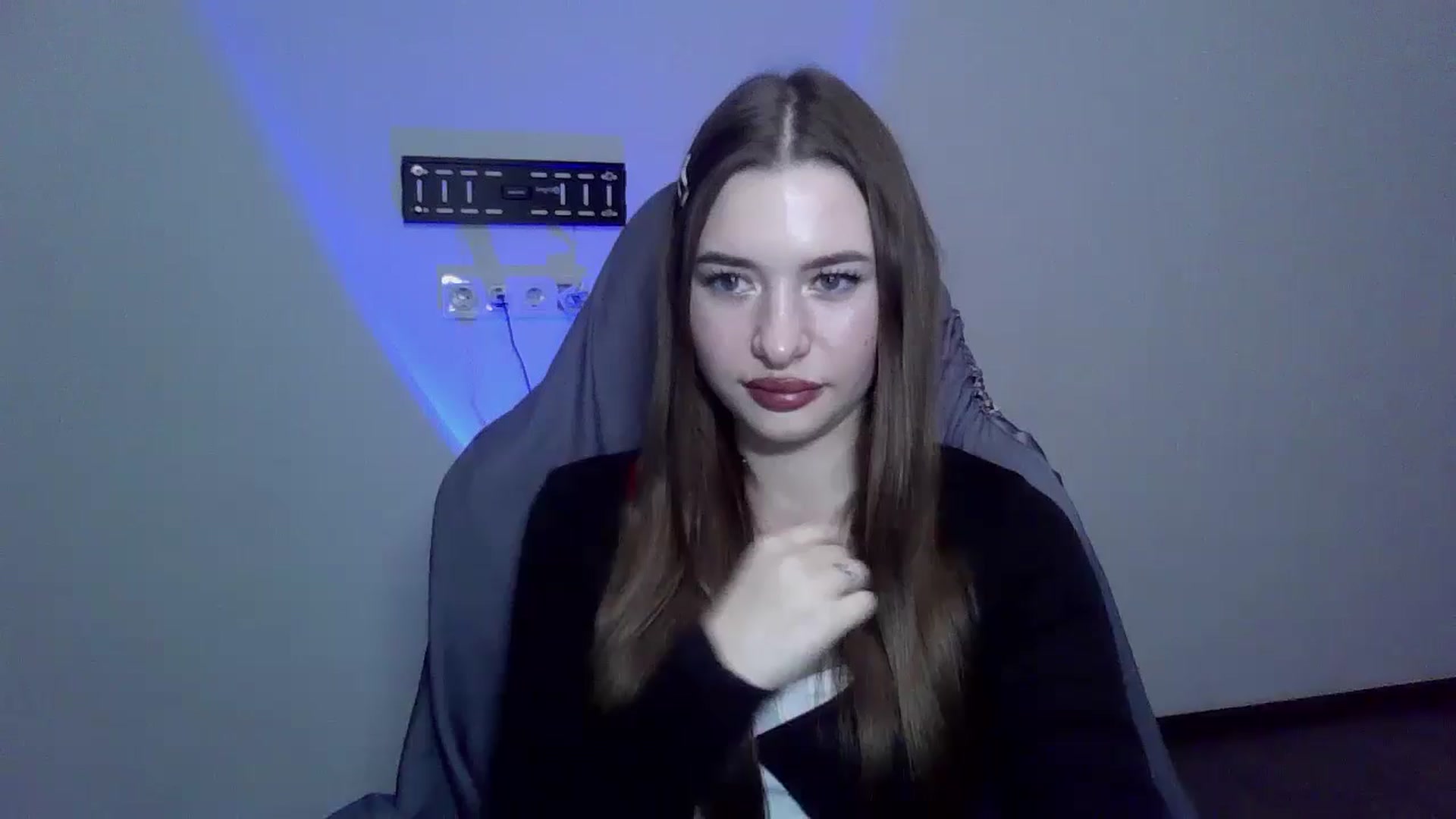 Gallery image thumbnail from DiscoGirl's myfreecams stream on, 10/06/2024, 17:55 image 7 of 20