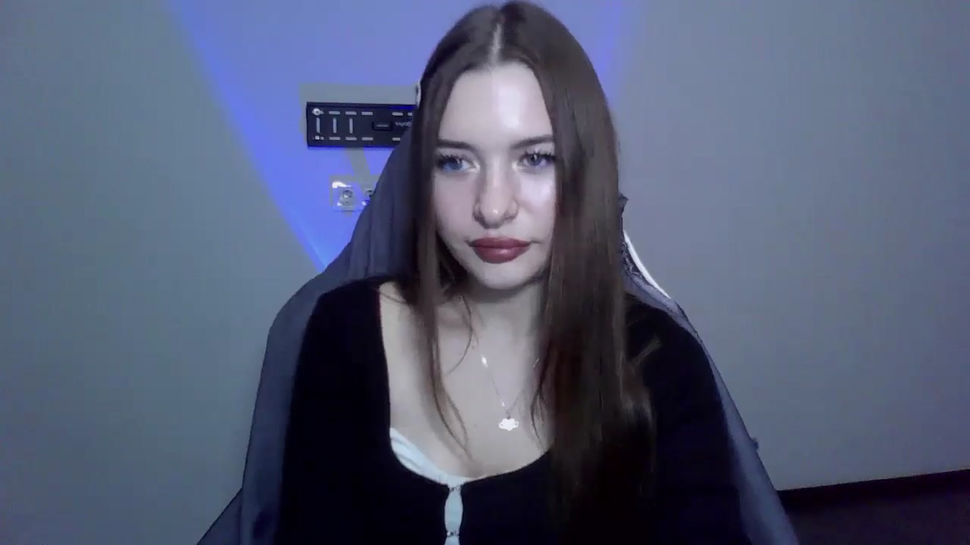 Gallery image thumbnail from DiscoGirl's myfreecams stream on, 10/06/2024, 17:55 image 19 of 20