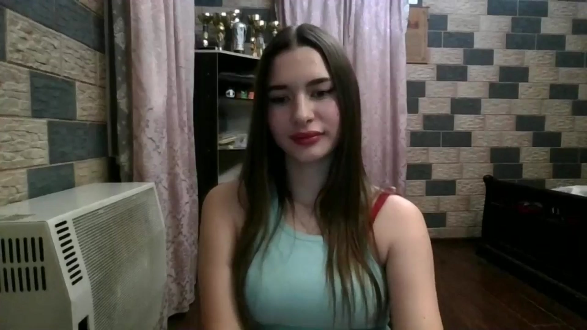 Gallery image thumbnail from DiscoGirl's myfreecams stream on, 10/18/2024, 22:27 image 18 of 20