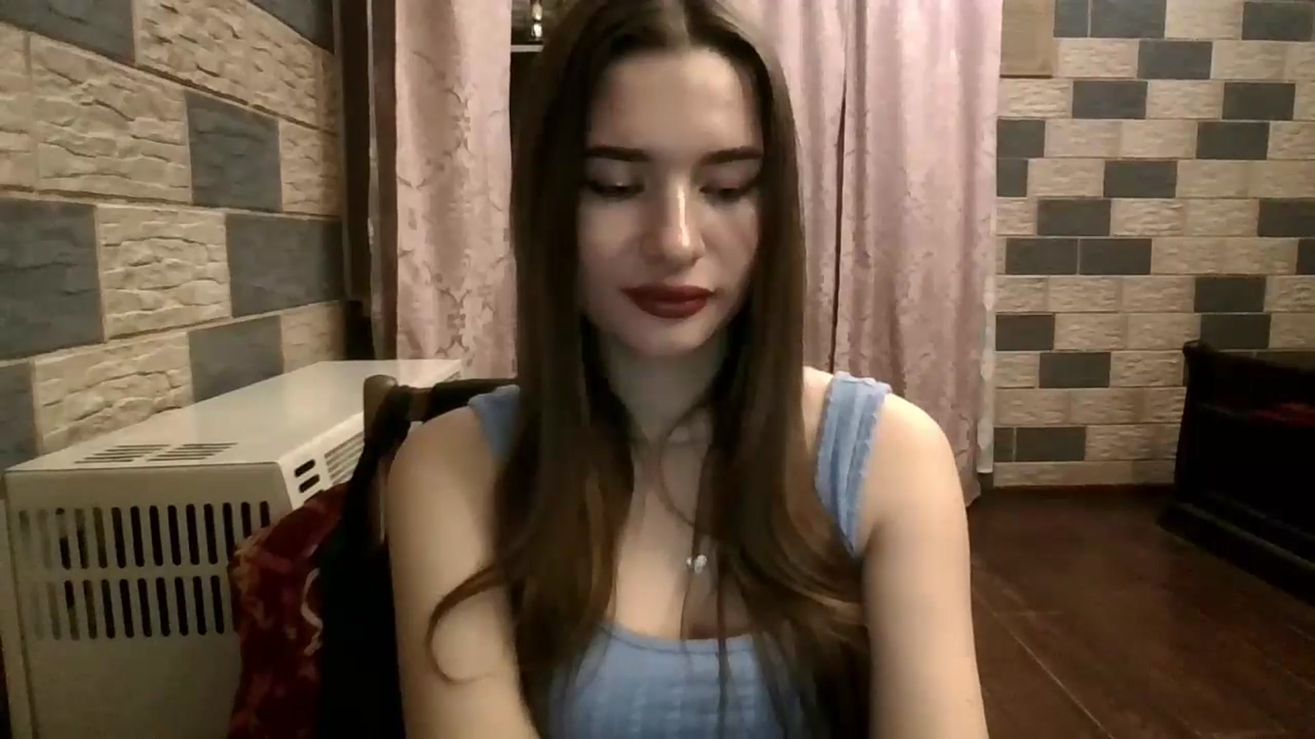 Gallery image thumbnail from DiscoGirl's myfreecams stream on, 10/19/2024, 22:22 image 15 of 20
