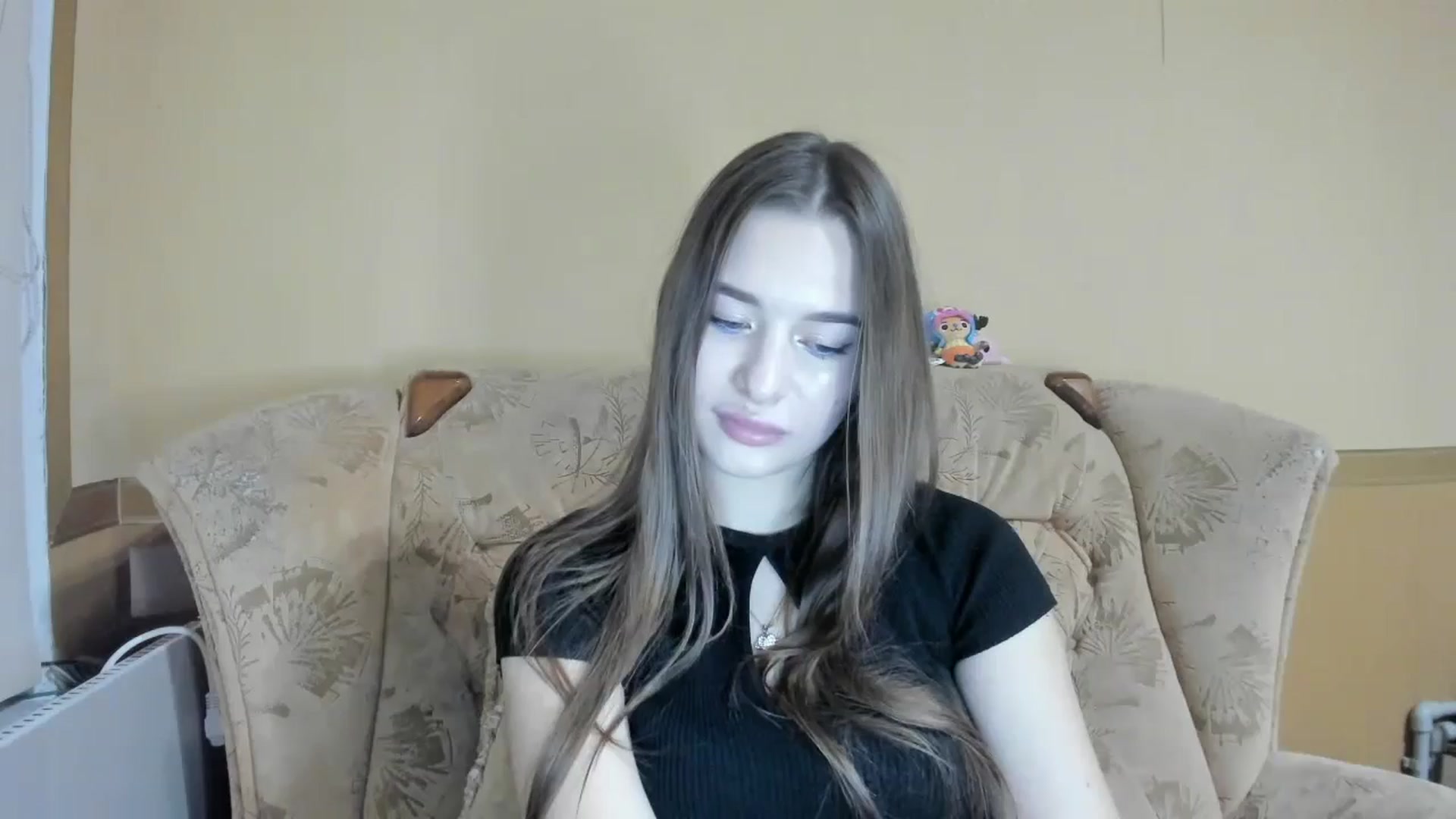 Gallery image thumbnail from DiscoGirl's myfreecams stream on, 10/24/2024, 15:59 image 13 of 20