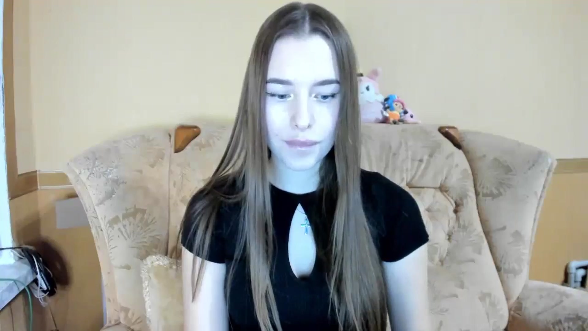 Gallery image thumbnail from DiscoGirl's myfreecams stream on, 11/15/2024, 17:40 image 18 of 20