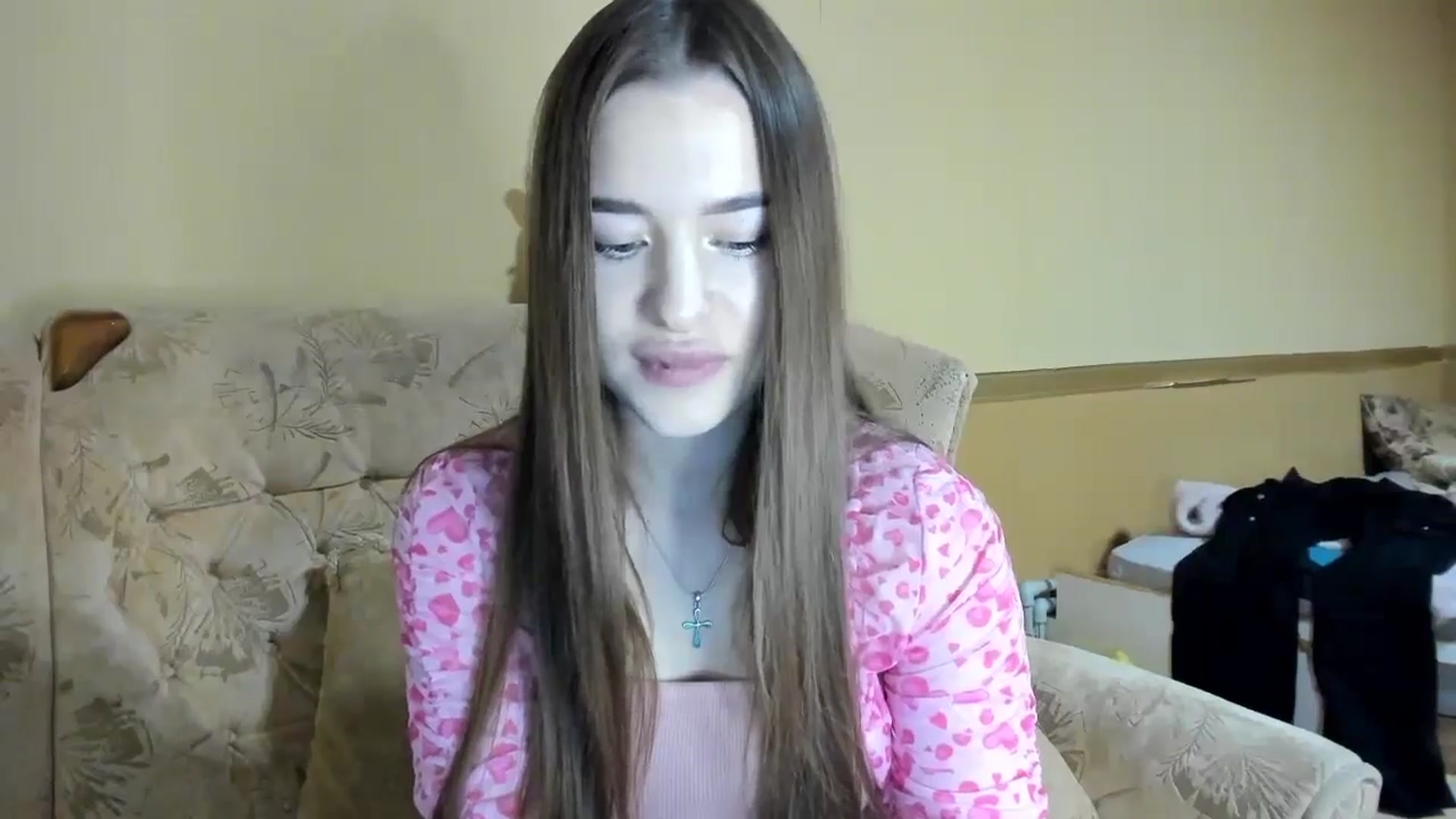 Gallery image thumbnail from DiscoGirl's myfreecams stream on, 11/18/2024, 17:39 image 17 of 20