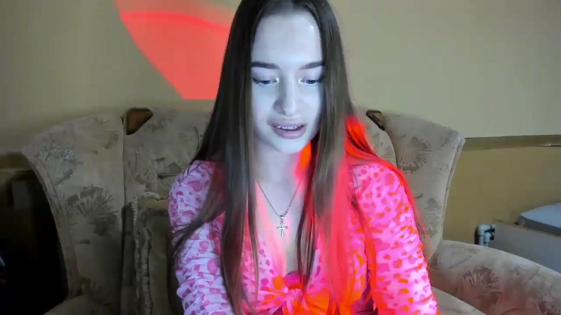 Gallery image thumbnail from DiscoGirl's myfreecams stream on, 11/21/2024, 18:54 image 14 of 20