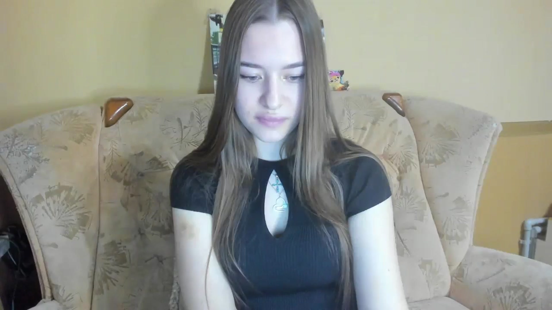 Gallery image thumbnail from DiscoGirl's myfreecams stream on, 12/07/2024, 23:34 image 15 of 20