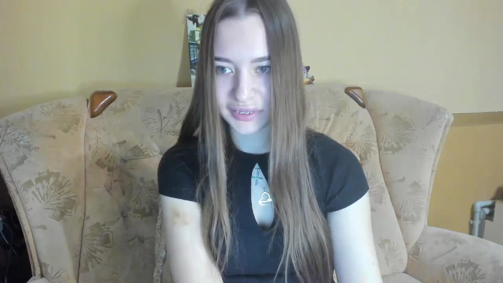 Gallery image thumbnail from DiscoGirl's myfreecams stream on, 12/07/2024, 23:34 image 20 of 20