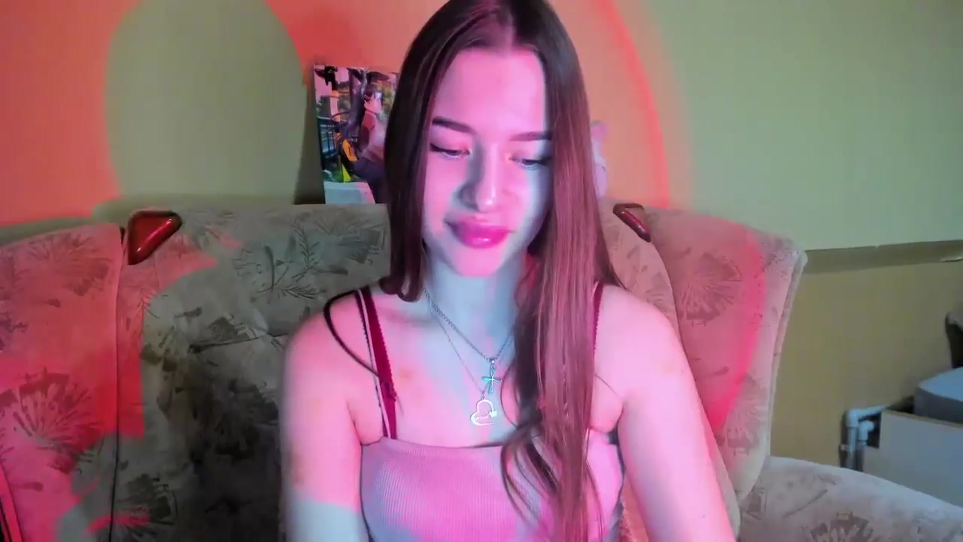 Gallery image thumbnail from DiscoGirl's myfreecams stream on, 12/08/2024, 15:42 image 2 of 20