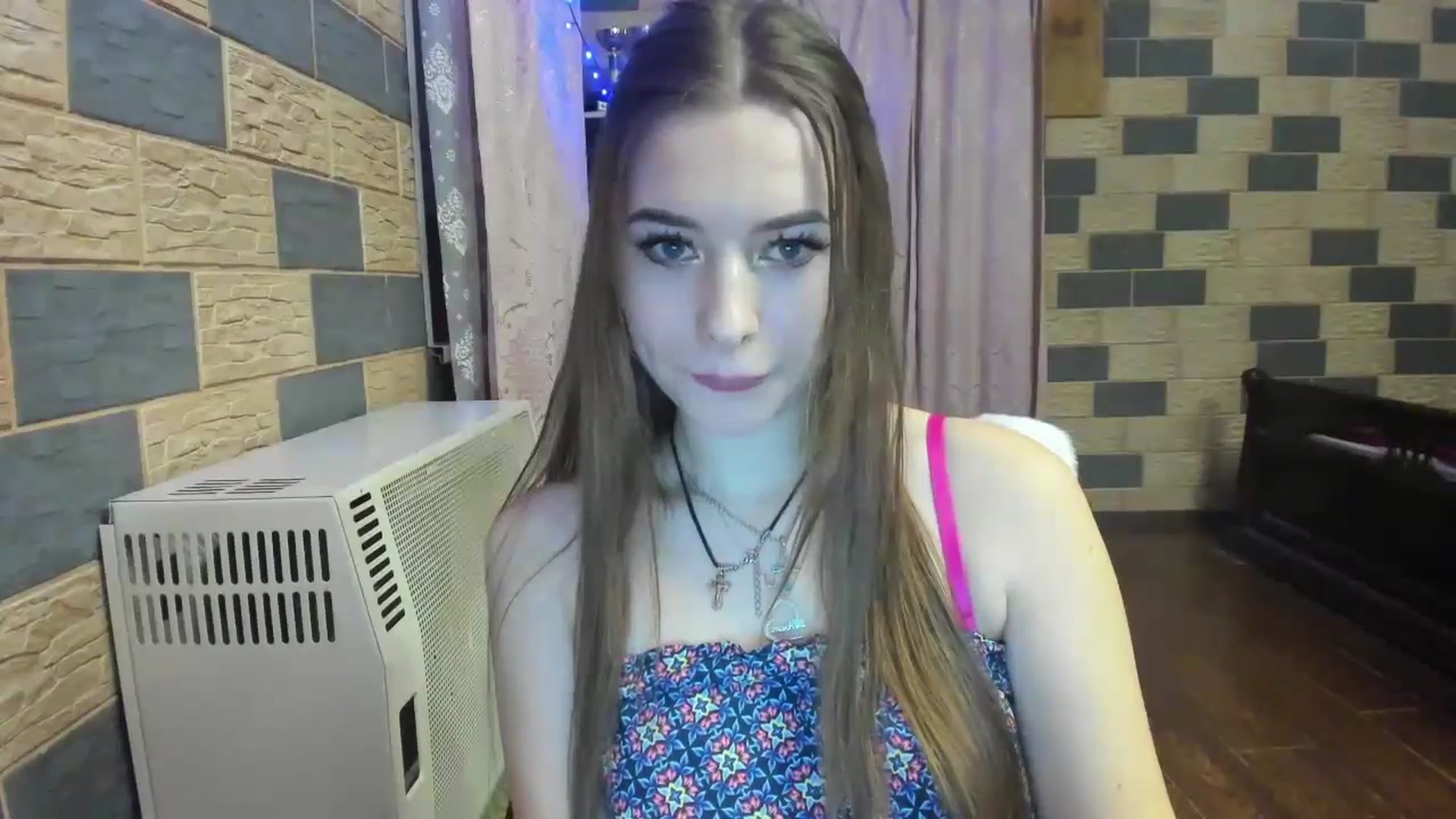 Gallery image thumbnail from DiscoGirl's myfreecams stream on, 12/21/2024, 22:09 image 2 of 20