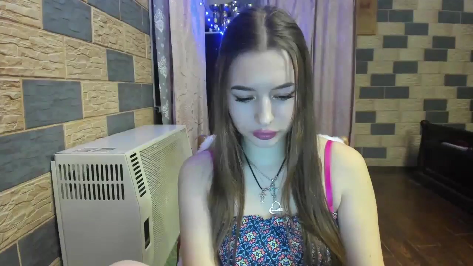 Gallery image thumbnail from DiscoGirl's myfreecams stream on, 12/21/2024, 22:09 image 19 of 20