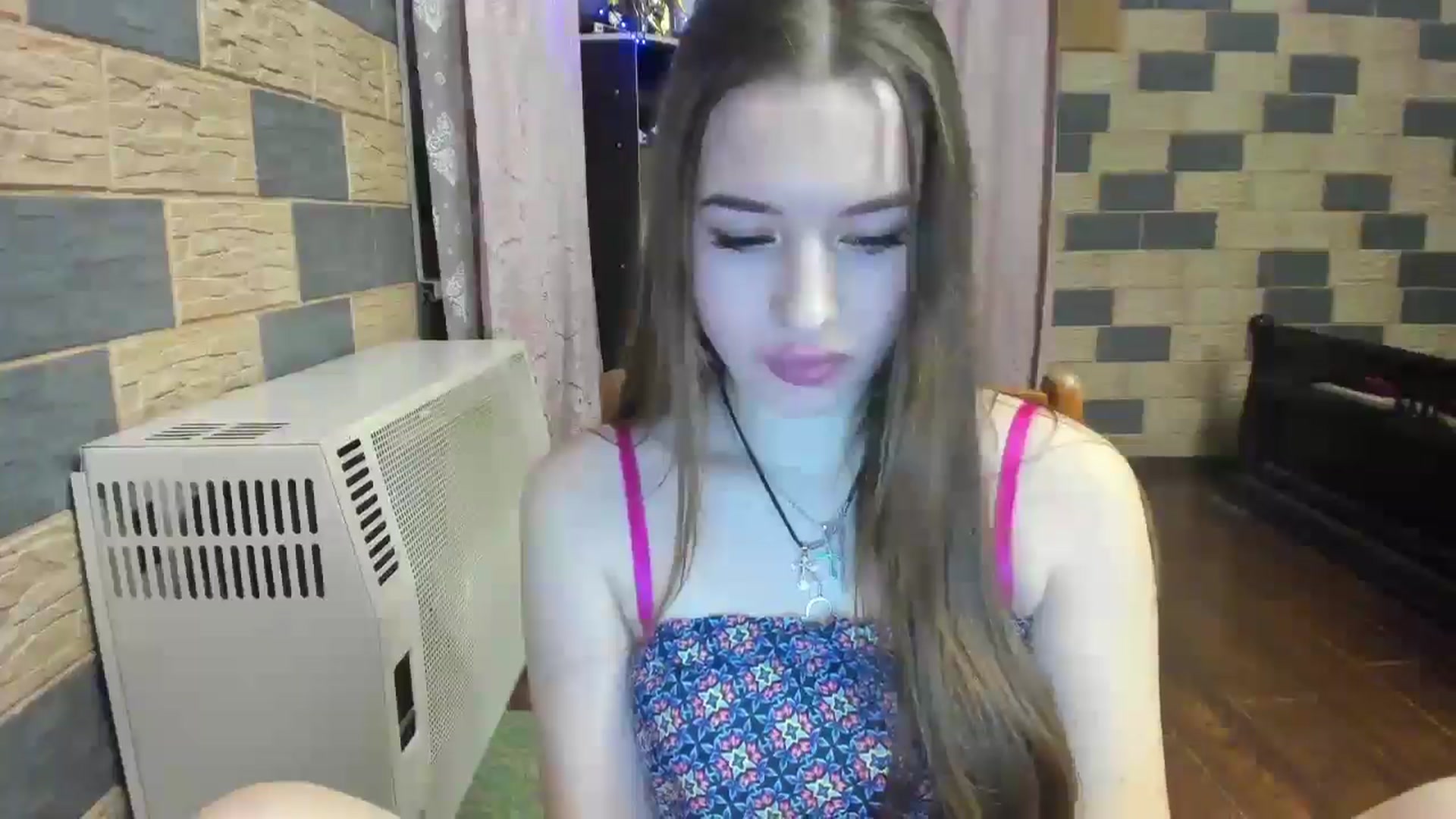 Gallery image thumbnail from DiscoGirl's myfreecams stream on, 12/21/2024, 23:19 image 20 of 20