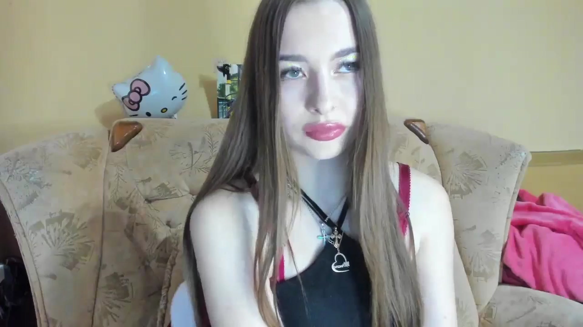 Gallery image thumbnail from DiscoGirl's myfreecams stream on, 12/29/2024, 13:54 image 16 of 20
