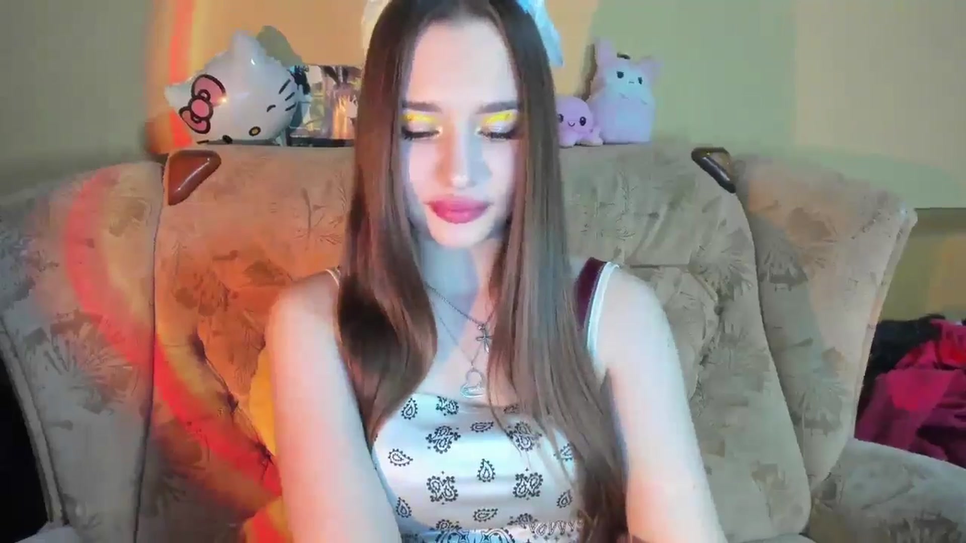 Gallery image thumbnail from DiscoGirl's myfreecams stream on, 01/03/2025, 17:20 image 15 of 20