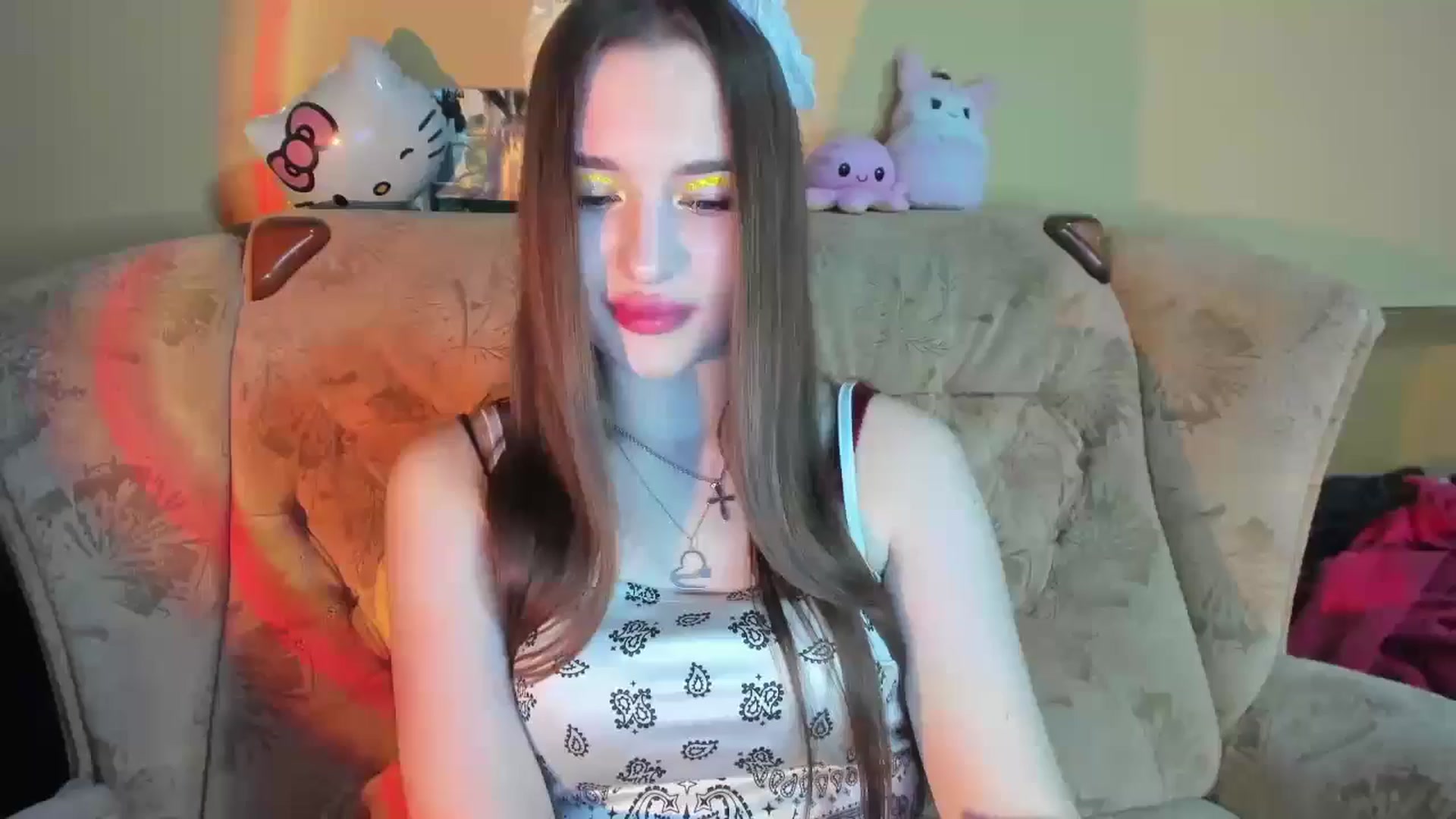 Gallery image thumbnail from DiscoGirl's myfreecams stream on, 01/03/2025, 17:20 image 9 of 20