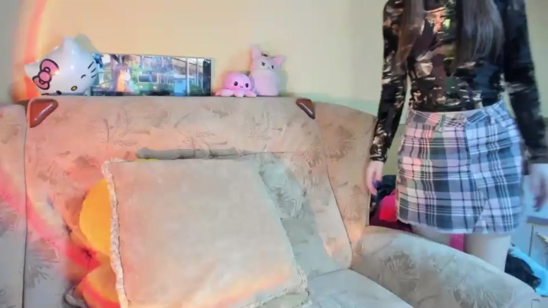 Gallery image thumbnail from DiscoGirl's myfreecams stream on, 01/03/2025, 17:20 image 5 of 20
