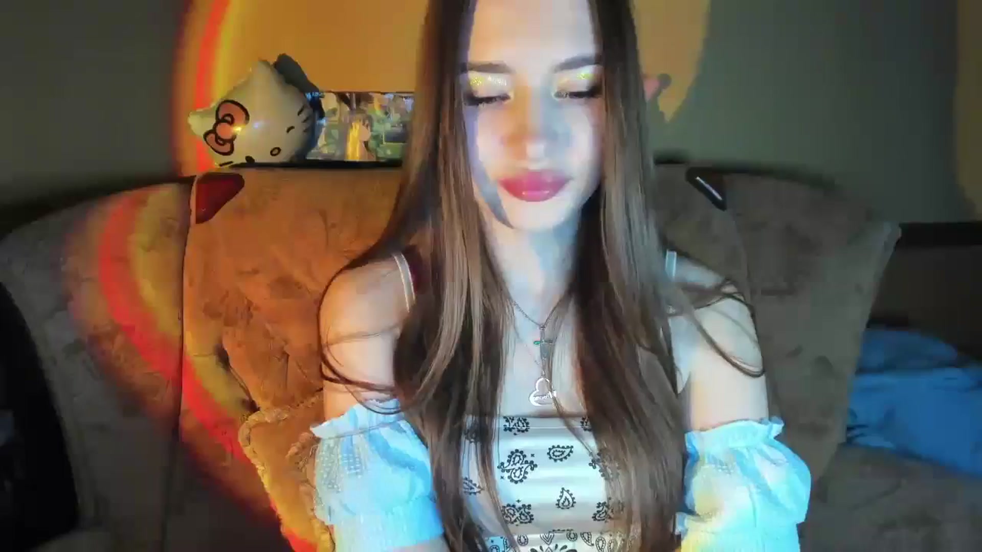 Gallery image thumbnail from DiscoGirl's myfreecams stream on, 01/04/2025, 16:33 image 16 of 20