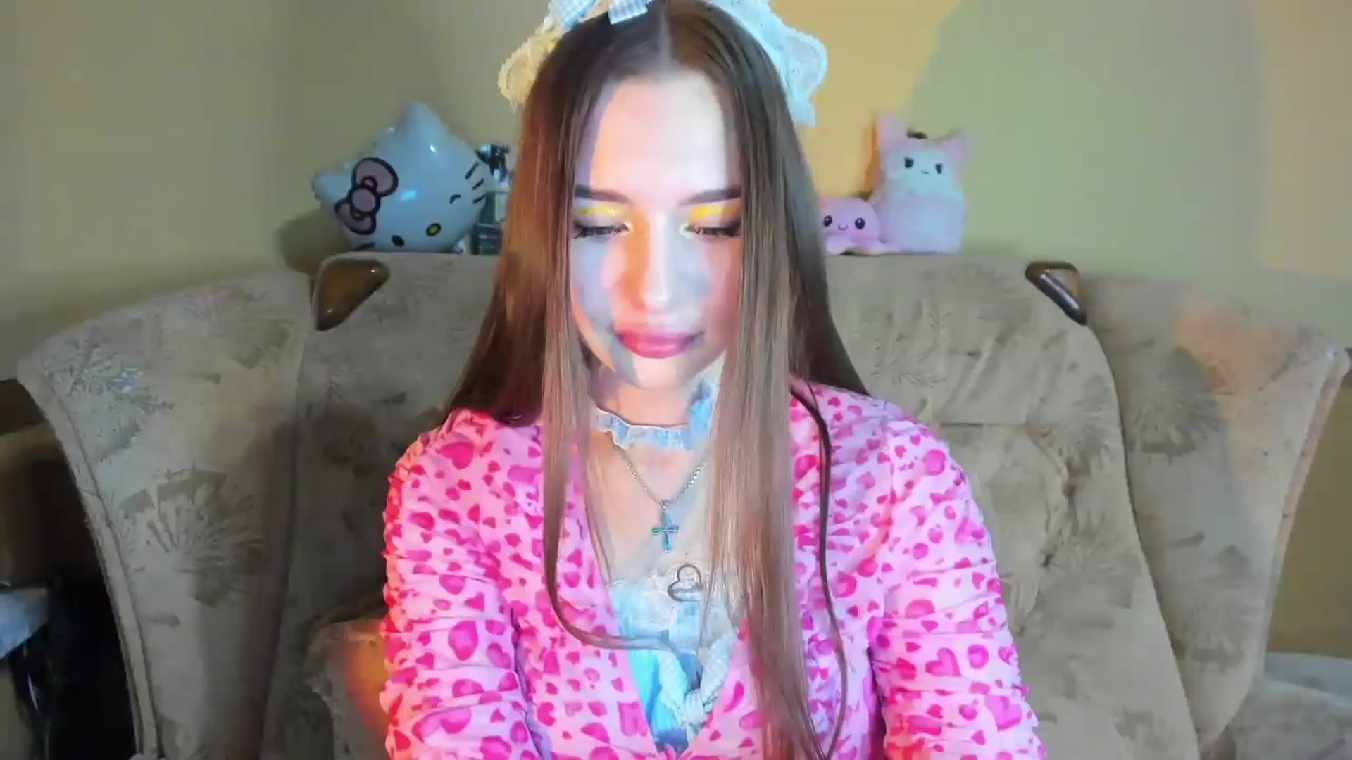 Gallery image thumbnail from DiscoGirl's myfreecams stream on, 01/06/2025, 16:37 image 20 of 20