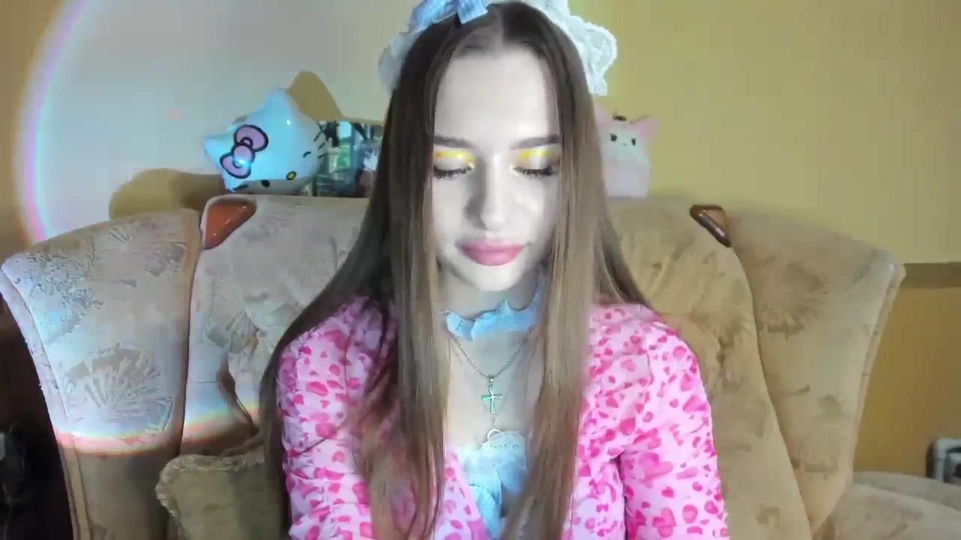 Gallery image thumbnail from DiscoGirl's myfreecams stream on, 01/06/2025, 18:00 image 7 of 20