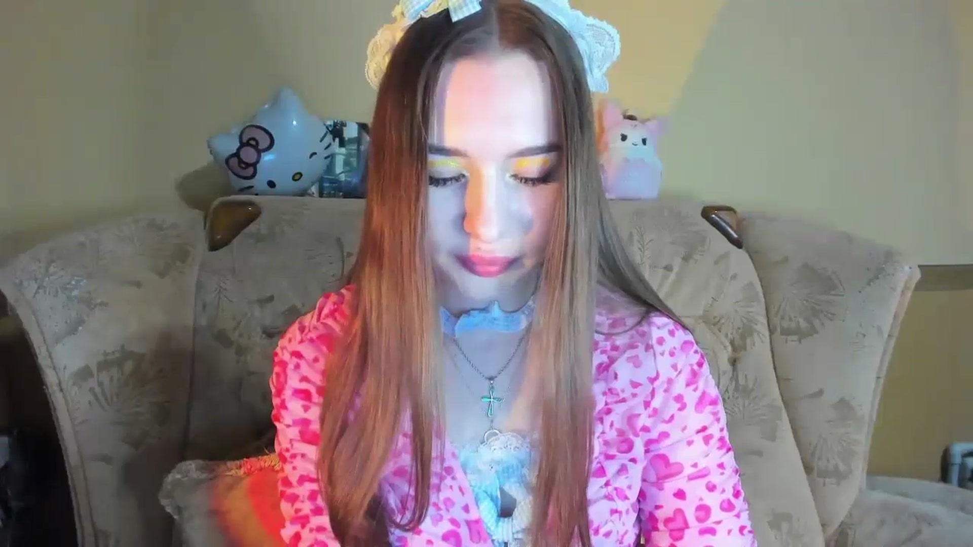 Gallery image thumbnail from DiscoGirl's myfreecams stream on, 01/06/2025, 18:00 image 3 of 20