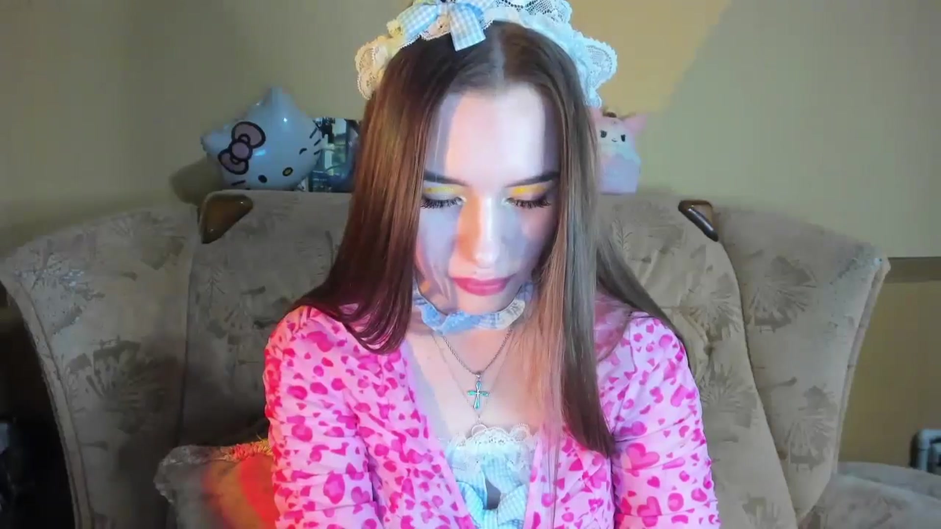 Gallery image thumbnail from DiscoGirl's myfreecams stream on, 01/06/2025, 18:00 image 4 of 20