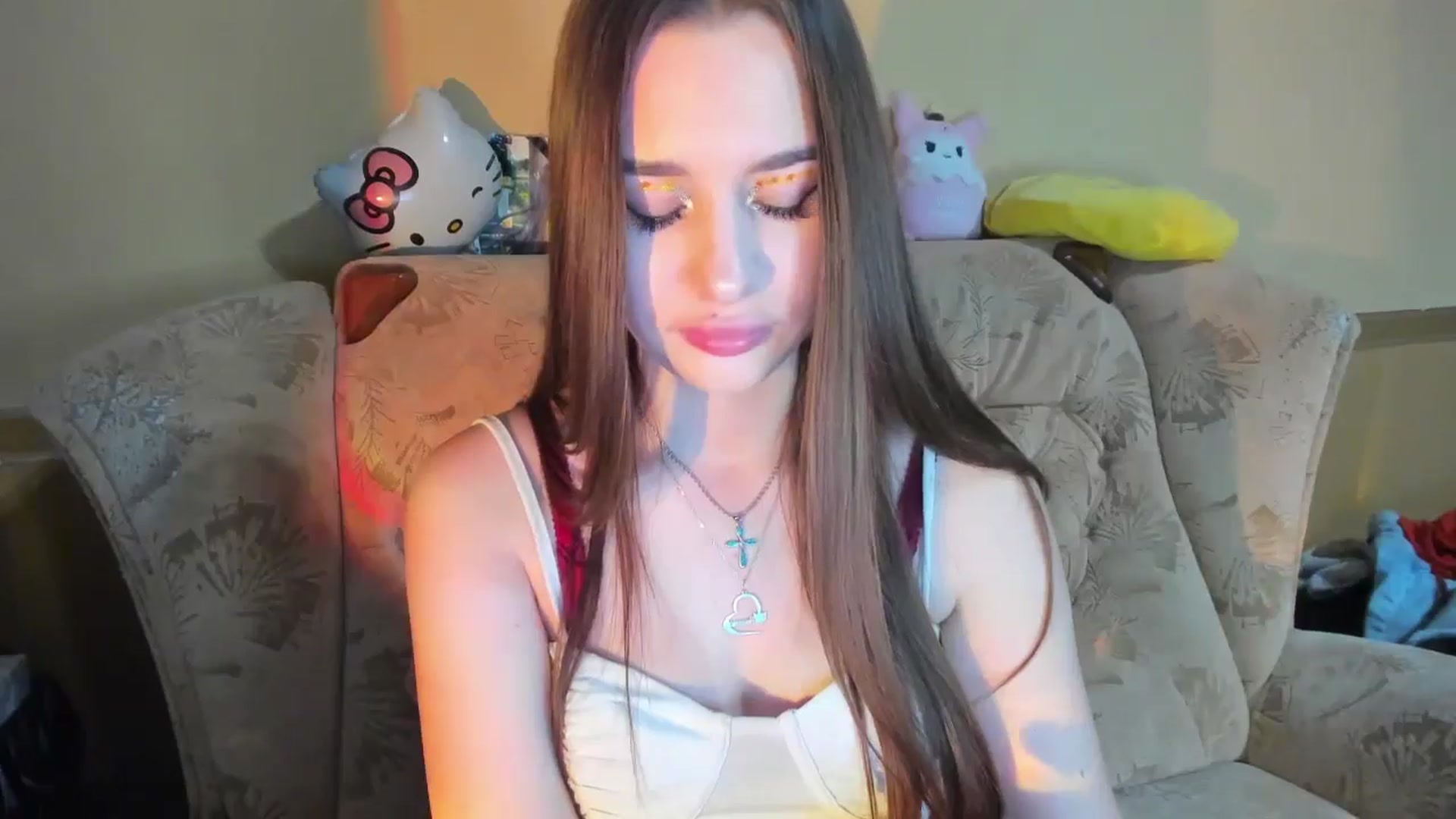 Gallery image thumbnail from DiscoGirl's myfreecams stream on, 01/08/2025, 17:10 image 18 of 20