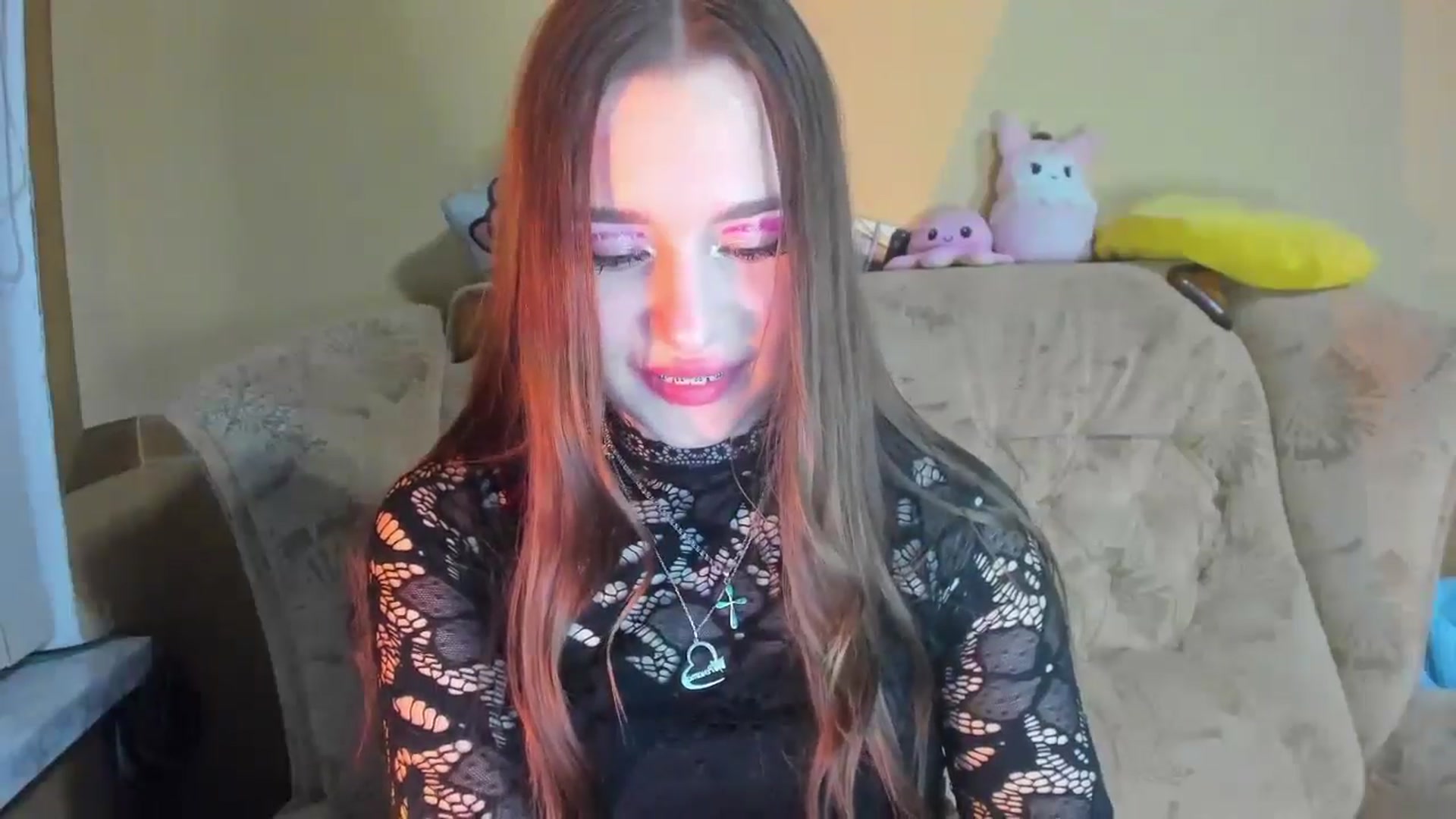Gallery image thumbnail from DiscoGirl's myfreecams stream on, 01/10/2025, 18:21 image 2 of 20
