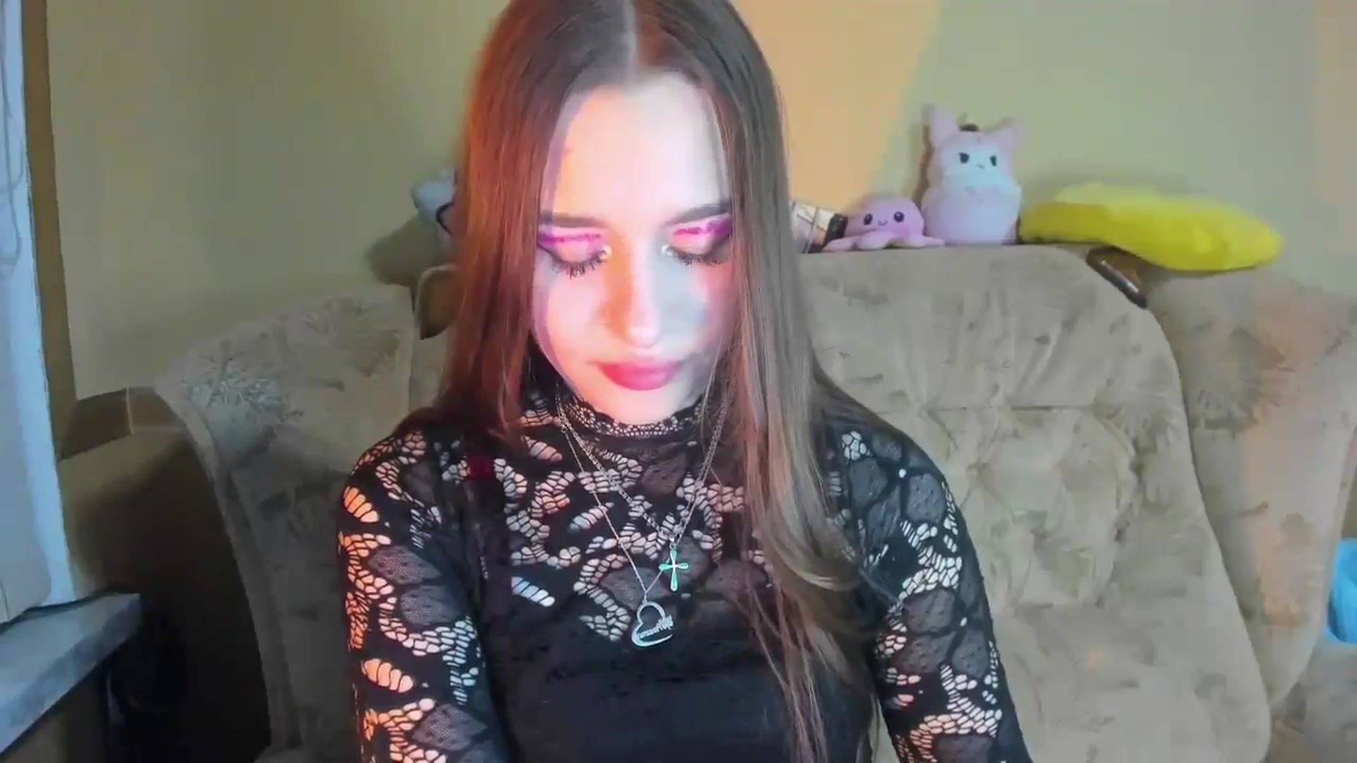 Gallery image thumbnail from DiscoGirl's myfreecams stream on, 01/10/2025, 18:21 image 4 of 20