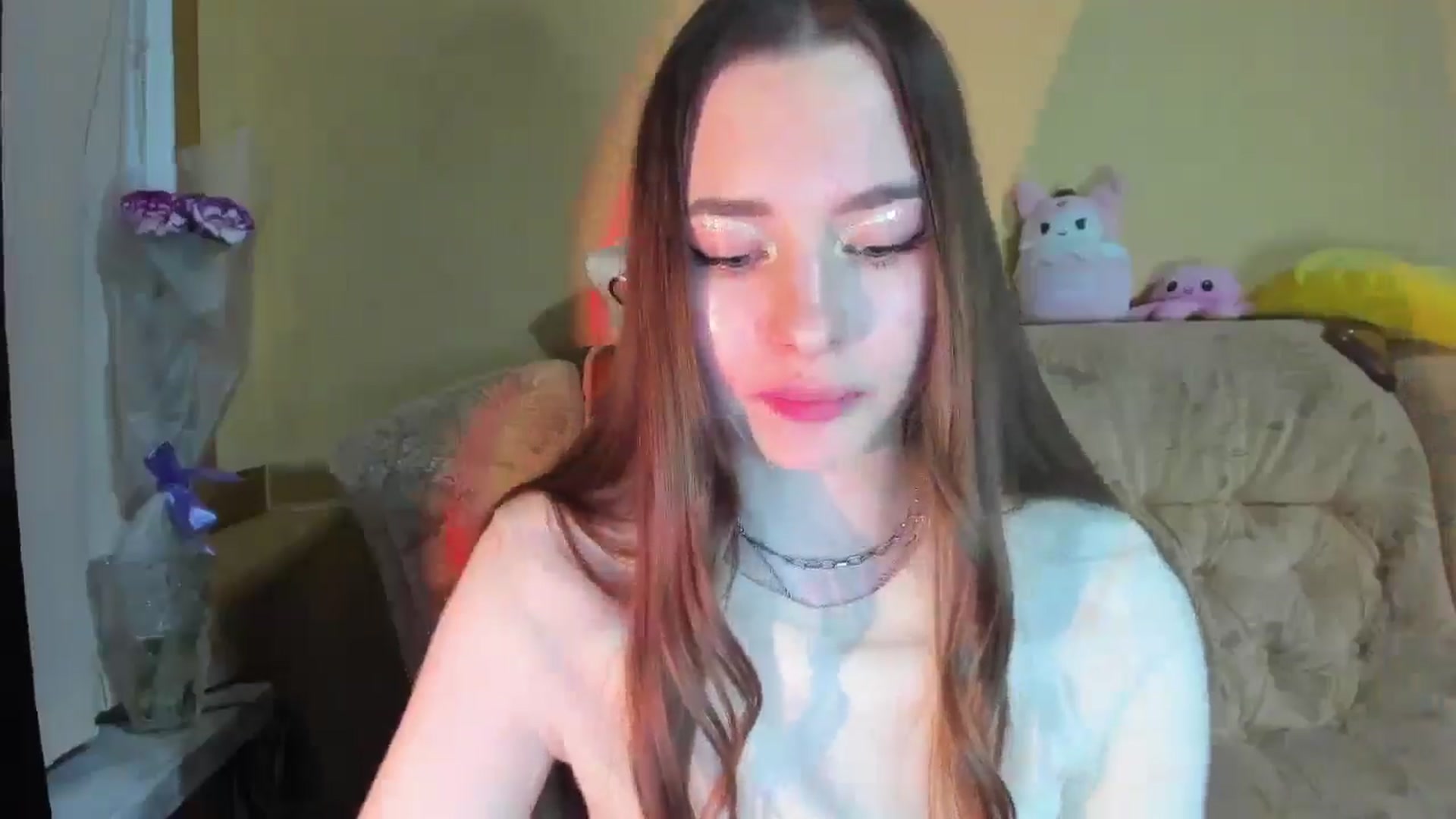 Gallery image thumbnail from DiscoGirl's myfreecams stream on, 01/16/2025, 19:03 image 3 of 20