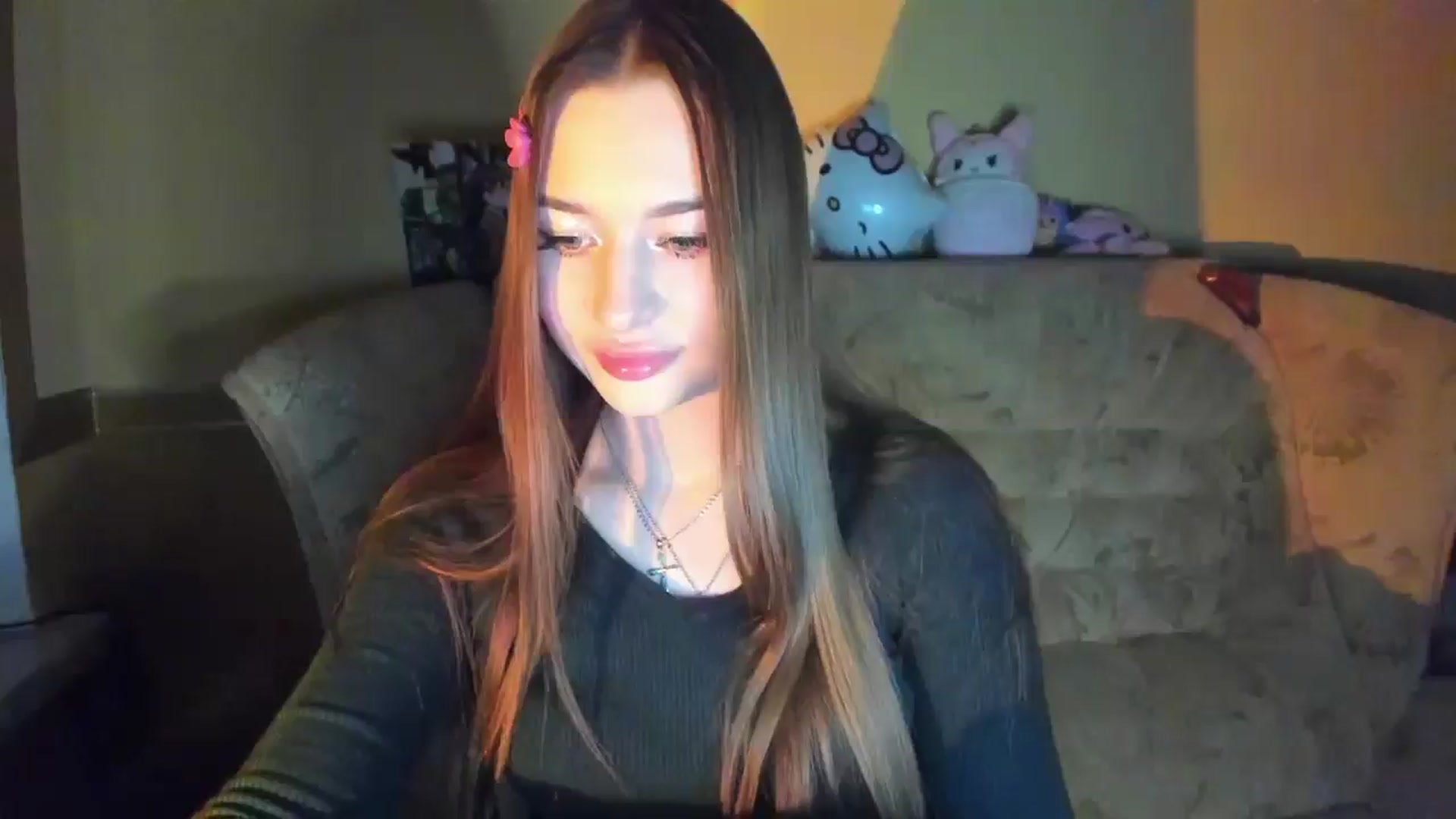 Gallery image thumbnail from DiscoGirl's myfreecams stream on, 02/19/2025, 19:03 image 1 of 20