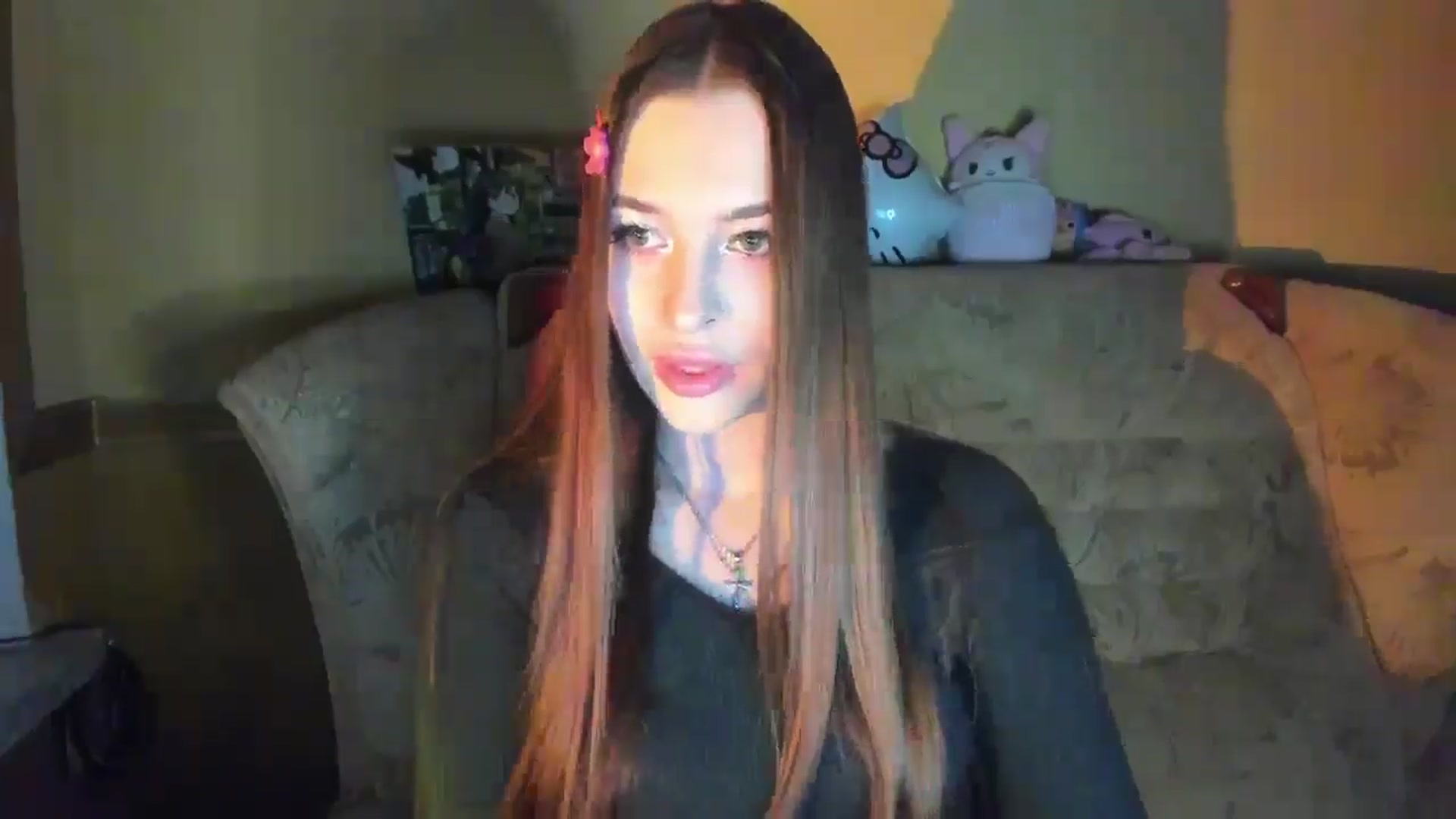 Gallery image thumbnail from DiscoGirl's myfreecams stream on, 02/19/2025, 19:03 image 4 of 20