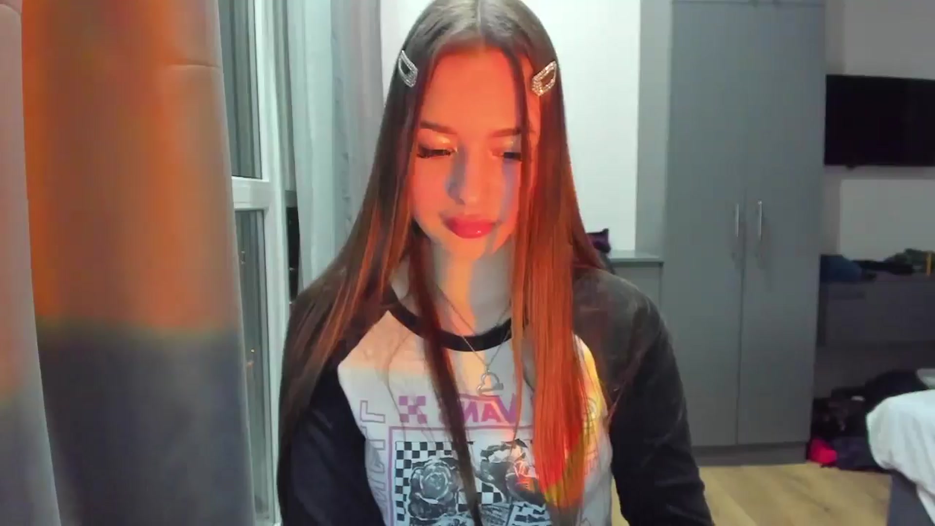 Gallery image thumbnail from DiscoGirl's myfreecams stream on, 03/13/2025, 18:15 image 4 of 20