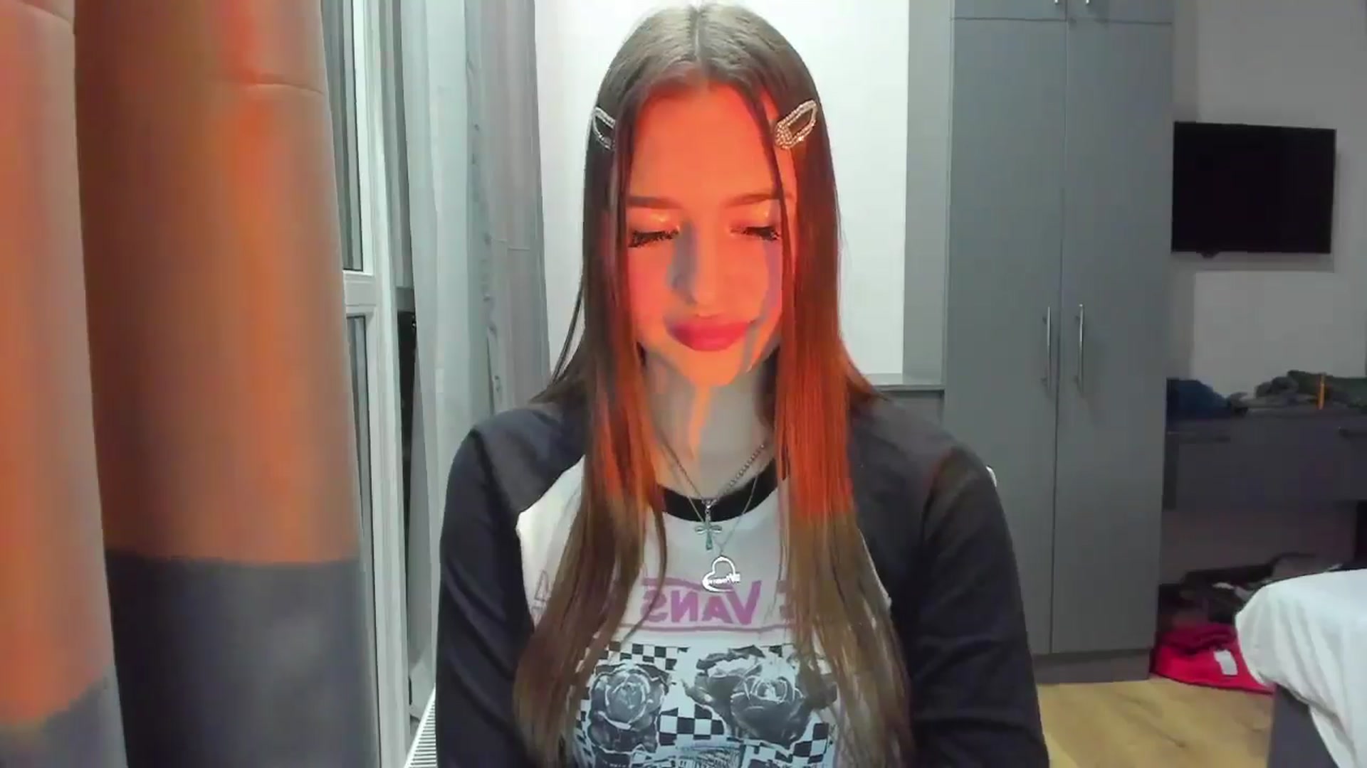 Gallery image thumbnail from DiscoGirl's myfreecams stream on, 03/13/2025, 18:38 image 20 of 20