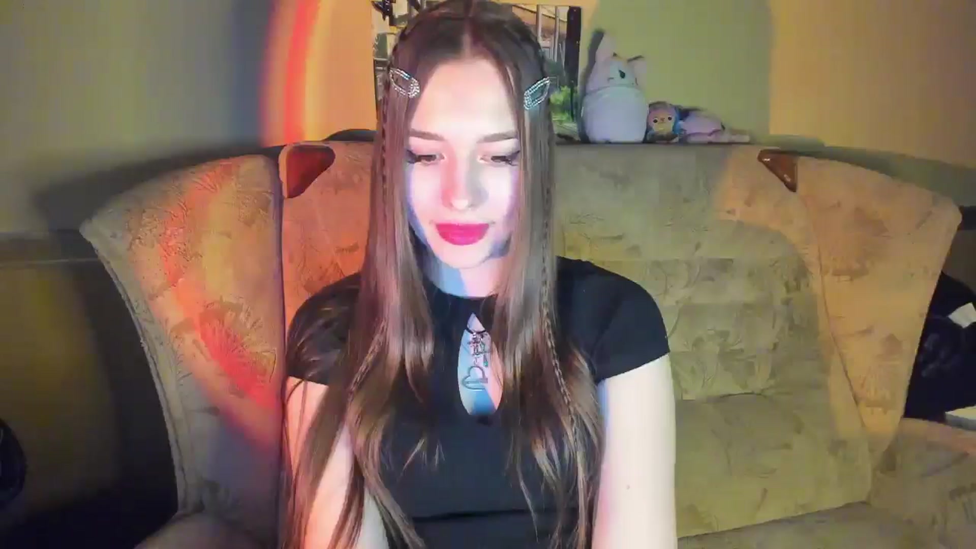 Gallery image thumbnail from DiscoGirl's myfreecams stream on, 03/24/2025, 16:20 image 18 of 20