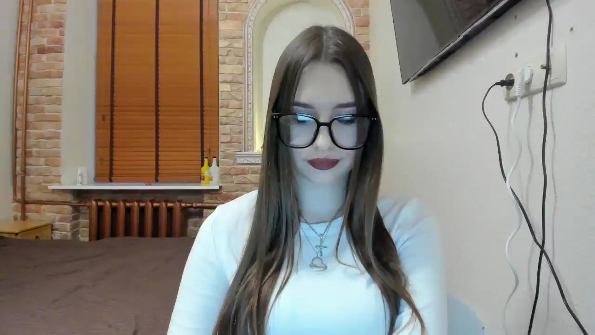 Gallery image thumbnail from DiscoGirl's myfreecams stream on, 04/03/2025, 15:56 image 17 of 20