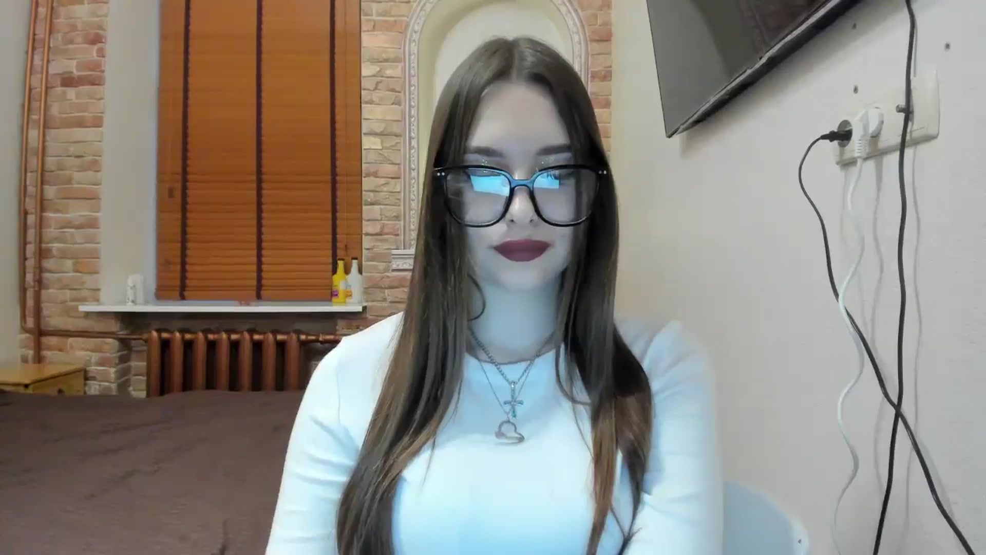 Gallery image thumbnail from DiscoGirl's myfreecams stream on, 04/03/2025, 15:56 image 6 of 20