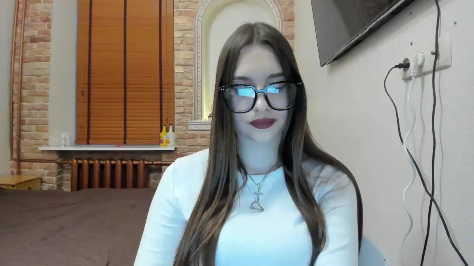 Gallery image thumbnail from DiscoGirl's myfreecams stream on, 04/03/2025, 15:56 image 19 of 20