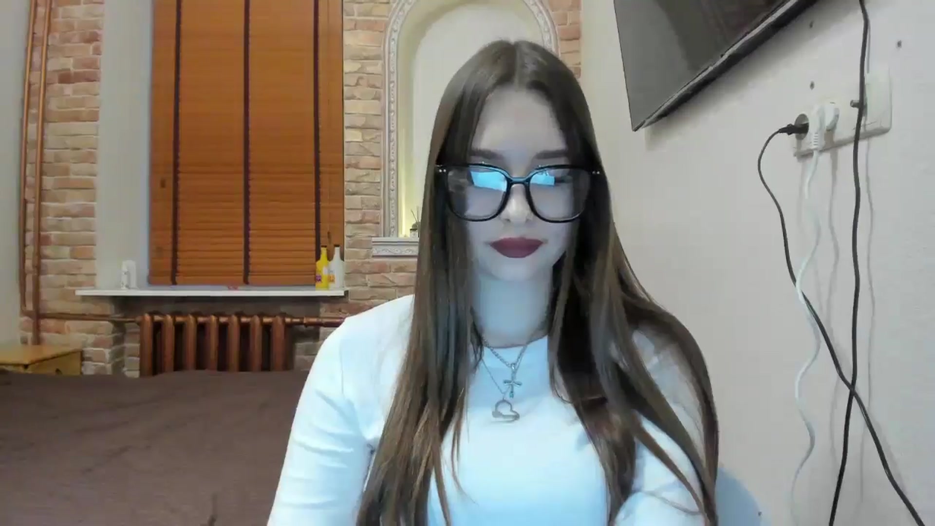 Gallery image thumbnail from DiscoGirl's myfreecams stream on, 04/03/2025, 15:56 image 18 of 20