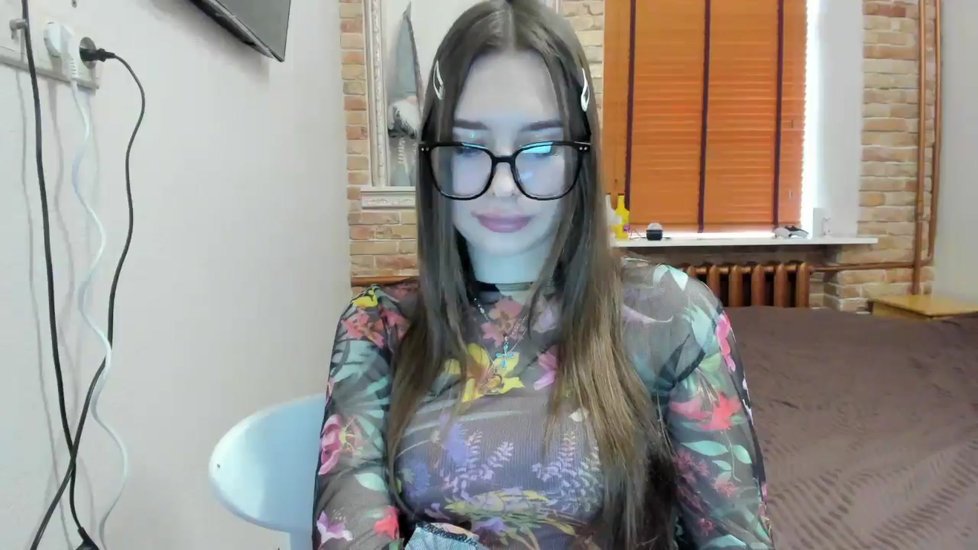 Gallery image thumbnail from DiscoGirl's myfreecams stream on, 04/04/2025, 12:53 image 17 of 20