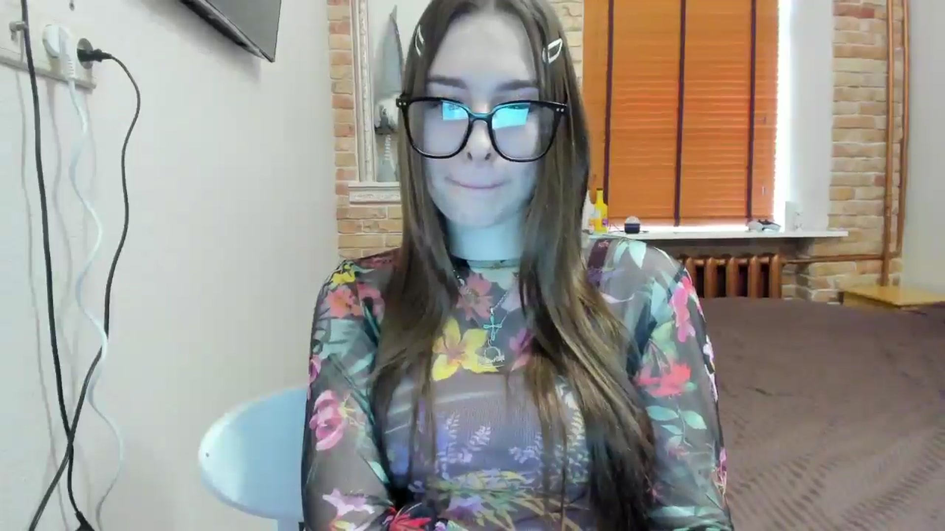 Gallery image thumbnail from DiscoGirl's myfreecams stream on, 04/04/2025, 12:53 image 15 of 20