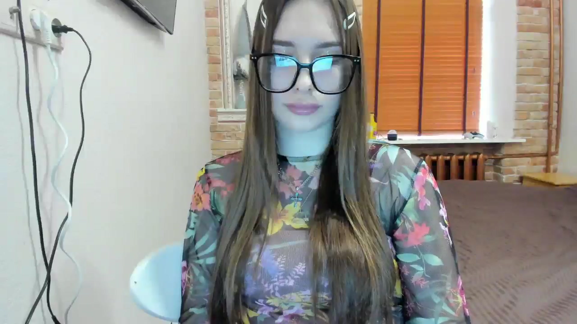 Gallery image thumbnail from DiscoGirl's myfreecams stream on, 04/04/2025, 12:53 image 13 of 20
