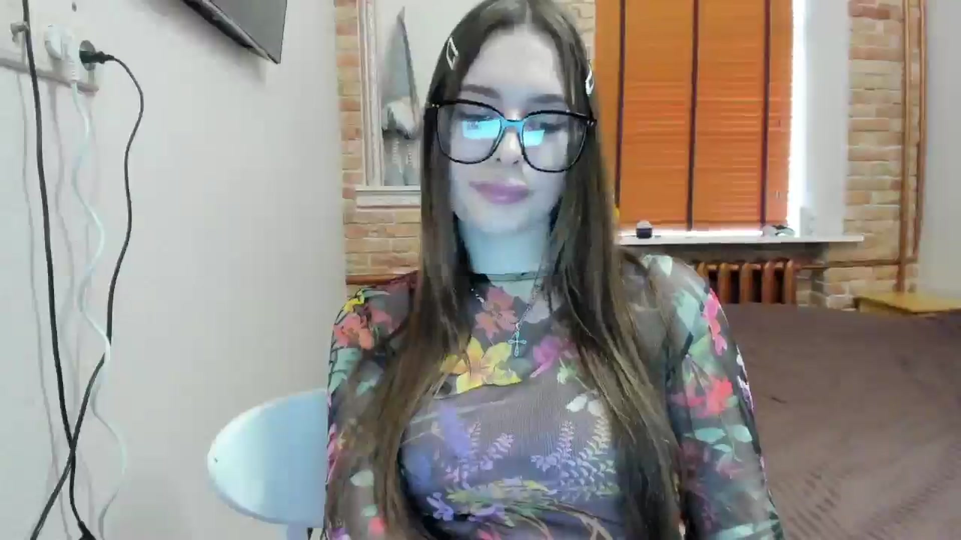 Gallery image thumbnail from DiscoGirl's myfreecams stream on, 04/04/2025, 12:53 image 18 of 20