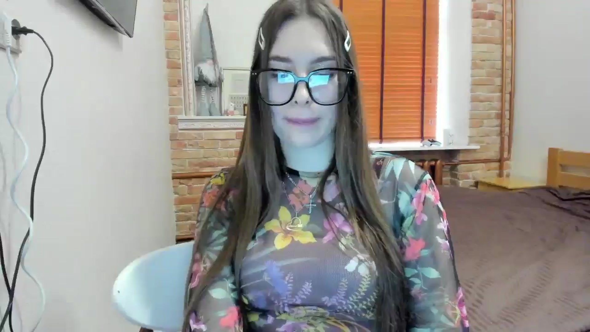 Gallery image thumbnail from DiscoGirl's myfreecams stream on, 04/04/2025, 12:53 image 20 of 20