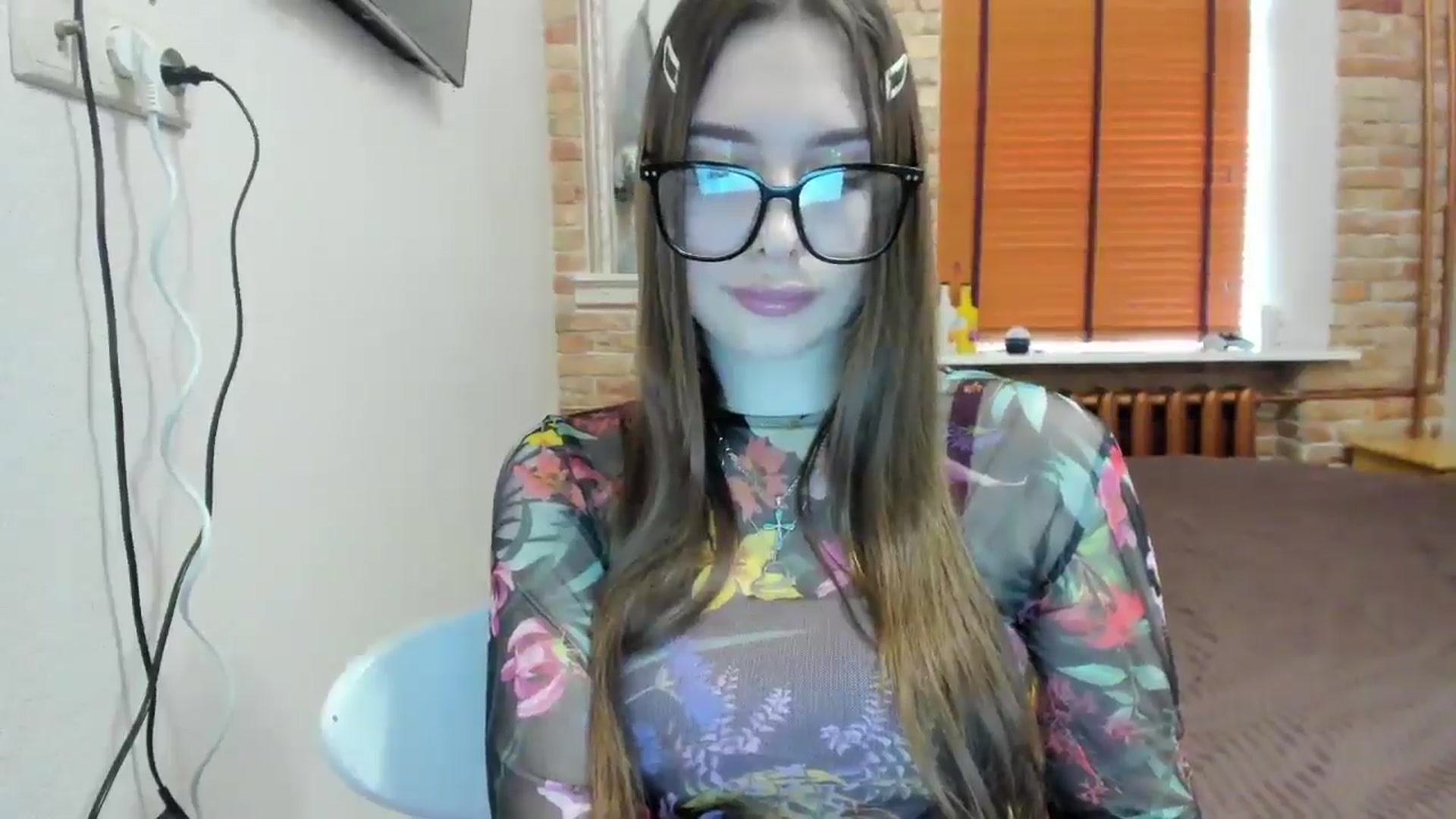 Gallery image thumbnail from DiscoGirl's myfreecams stream on, 04/04/2025, 12:53 image 10 of 20