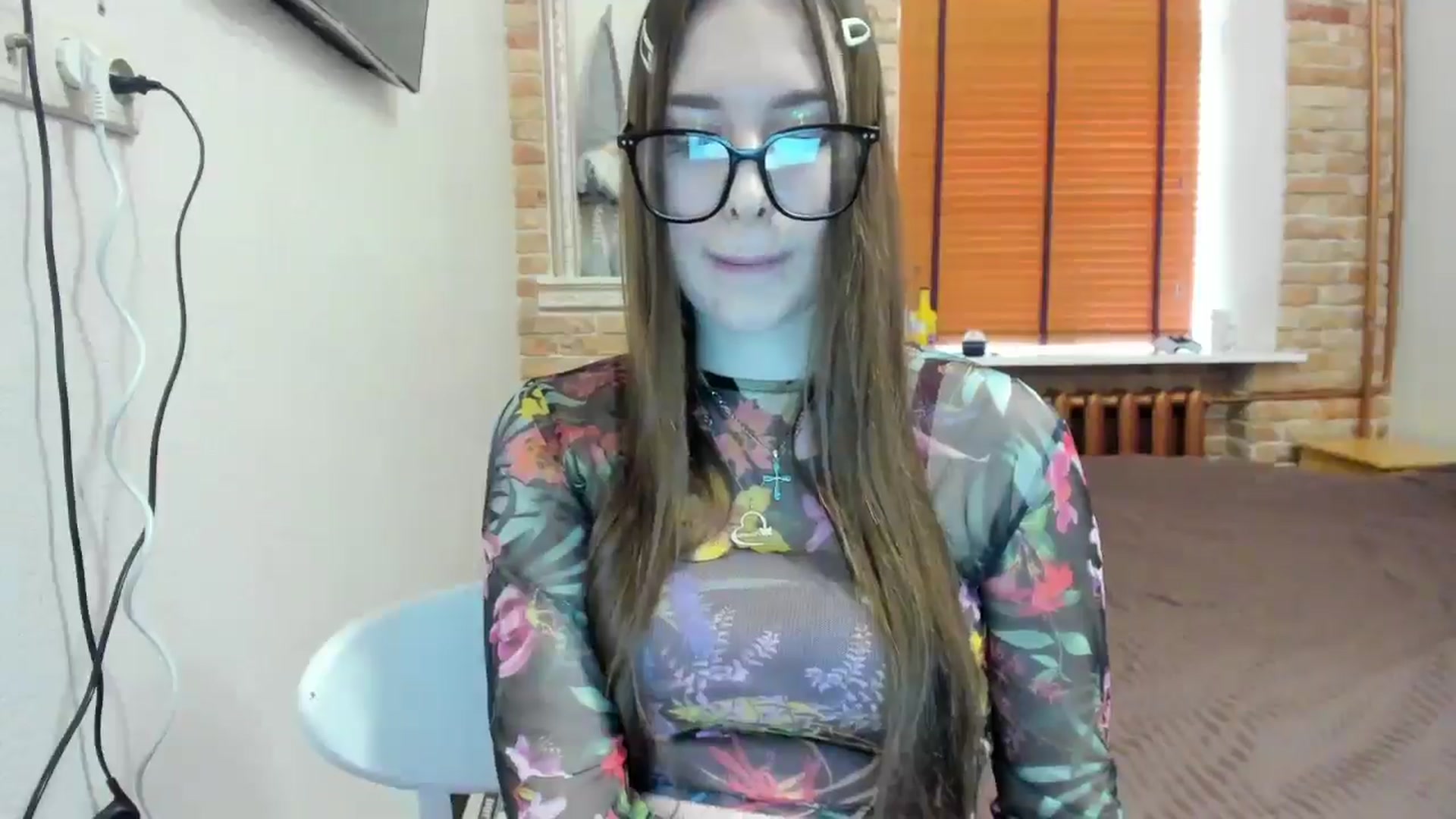 Gallery image thumbnail from DiscoGirl's myfreecams stream on, 04/04/2025, 14:25 image 3 of 20