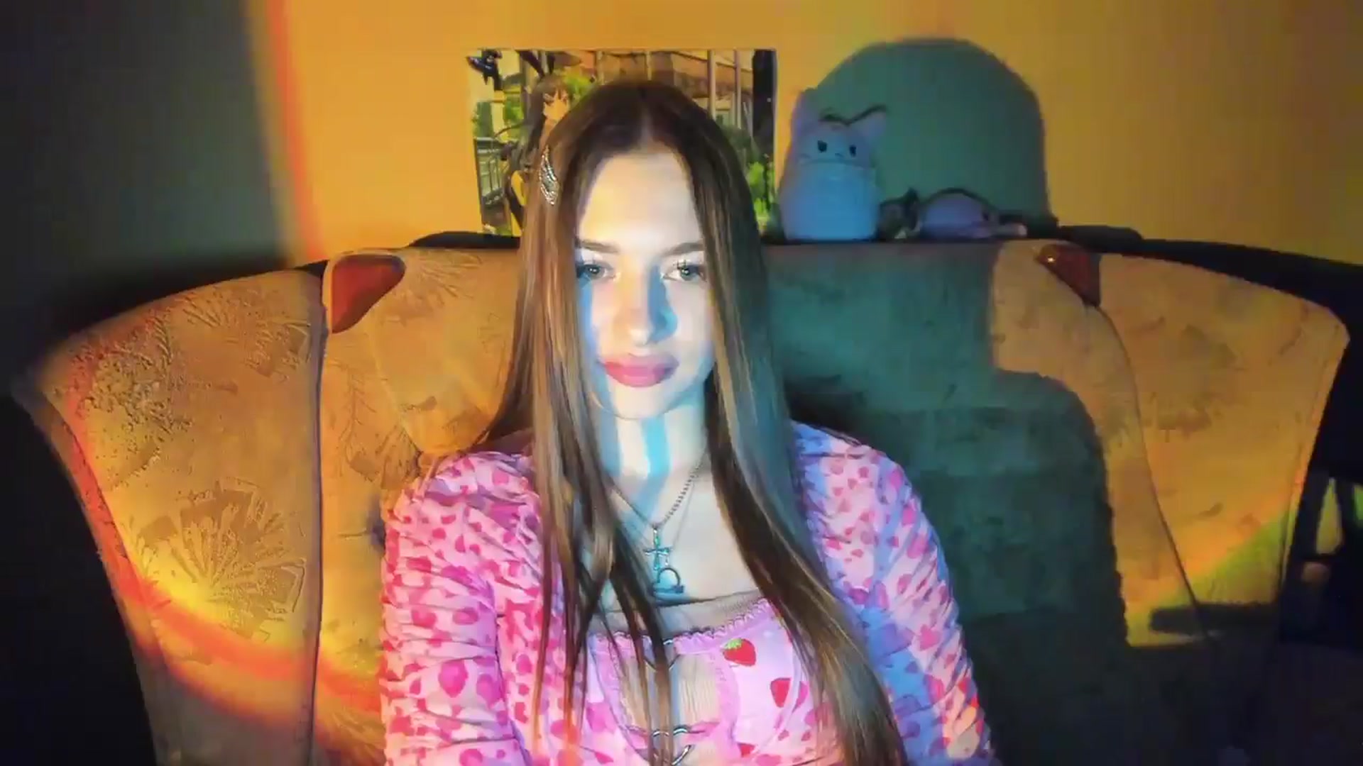 Gallery image thumbnail from DiscoGirl's myfreecams stream on, 04/06/2025, 18:00 image 3 of 20