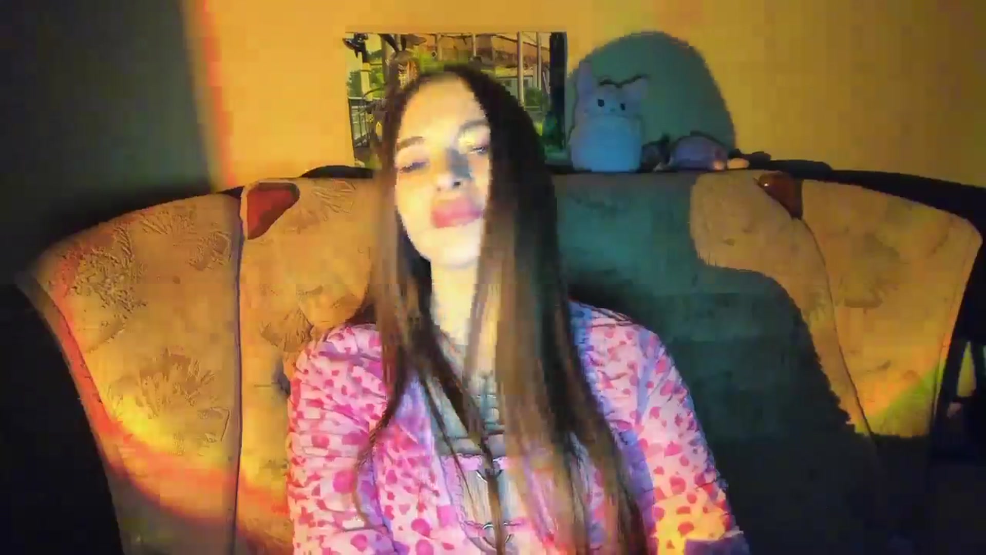 Gallery image thumbnail from DiscoGirl's myfreecams stream on, 04/06/2025, 18:00 image 5 of 20