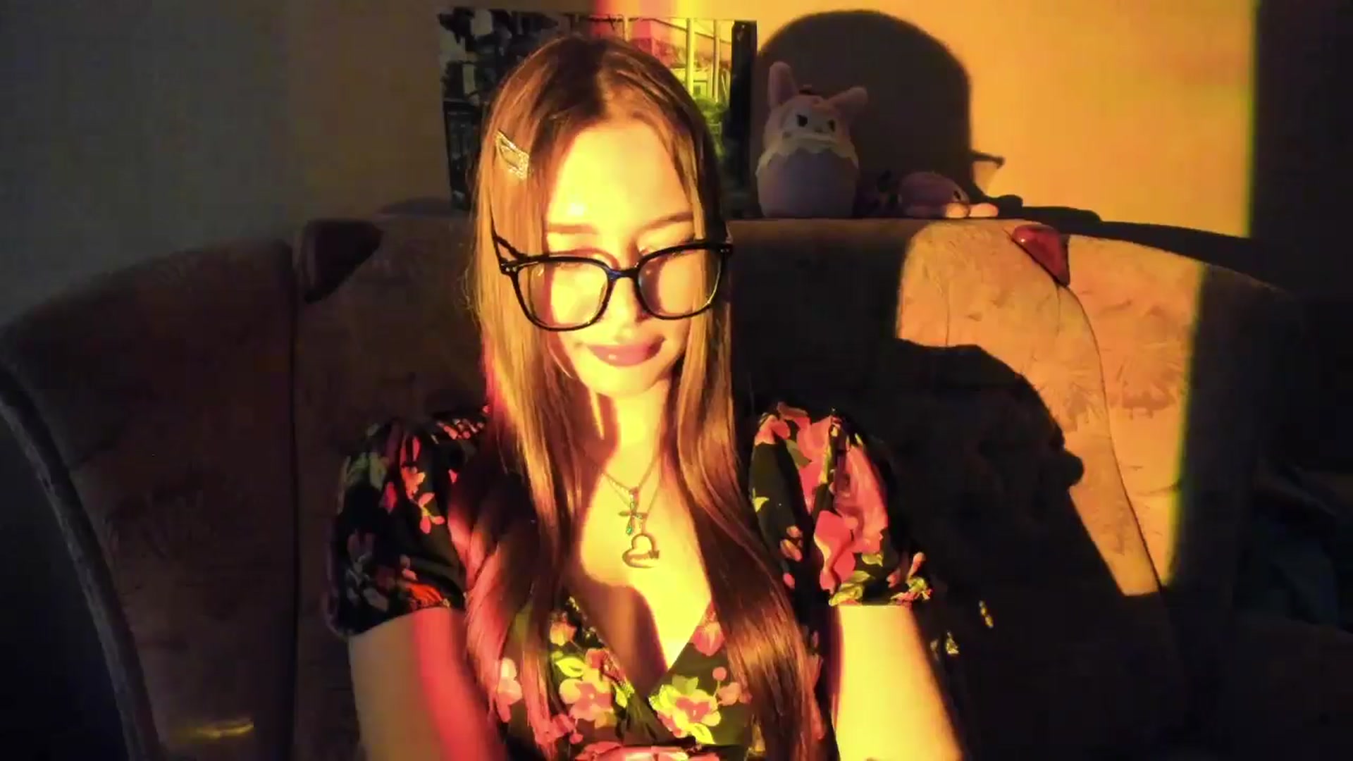 Gallery image thumbnail from DiscoGirl's myfreecams stream on, 04/07/2025, 16:57 image 16 of 20
