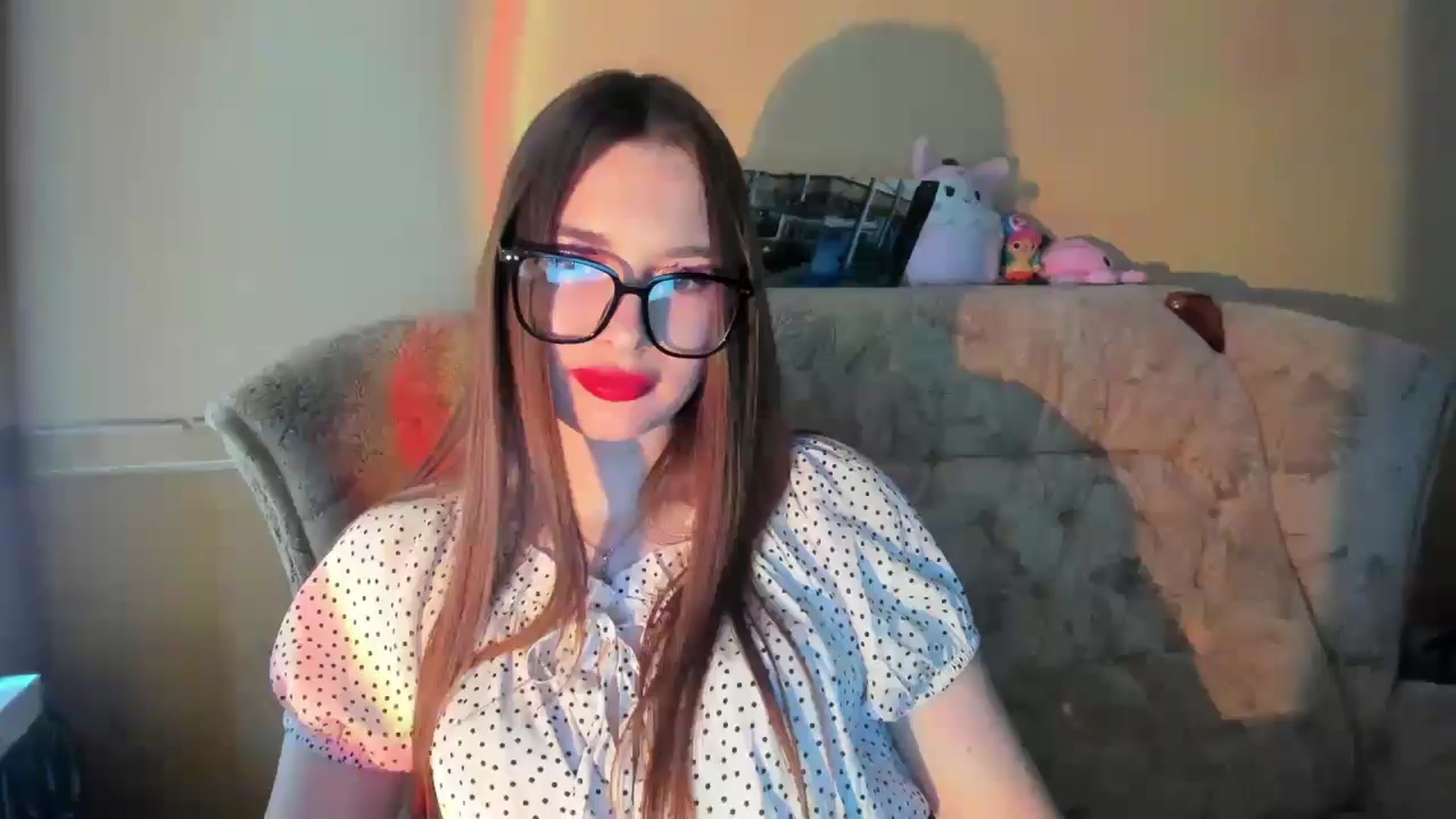 Gallery image thumbnail from DiscoGirl's myfreecams stream on, 04/14/2025, 15:33 image 18 of 20